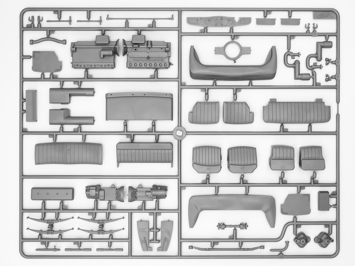 ICM 24012 – 1/24 Mercedes Tipo G4, Aperto Esecuzione, Gioco