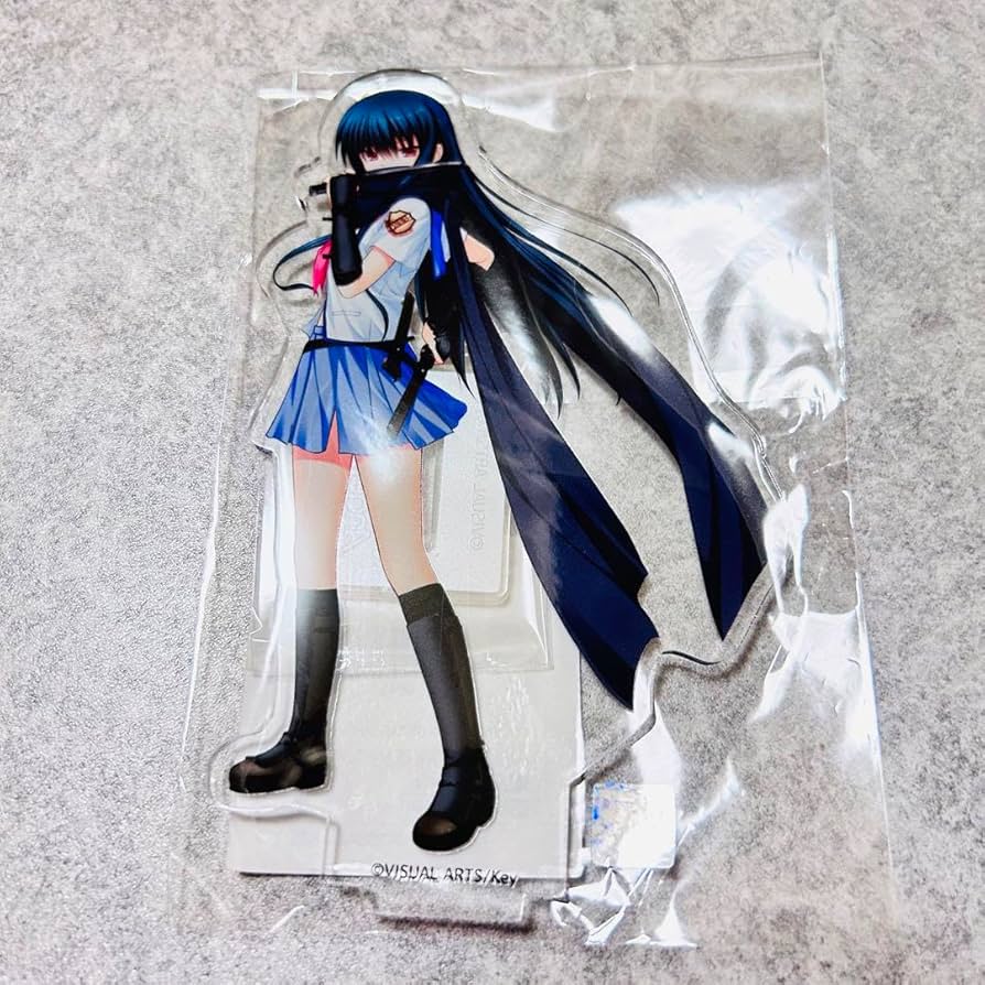 Amazon.co.jp: エンジェルビーツ 椎名 アクリルスタンド : おもちゃ