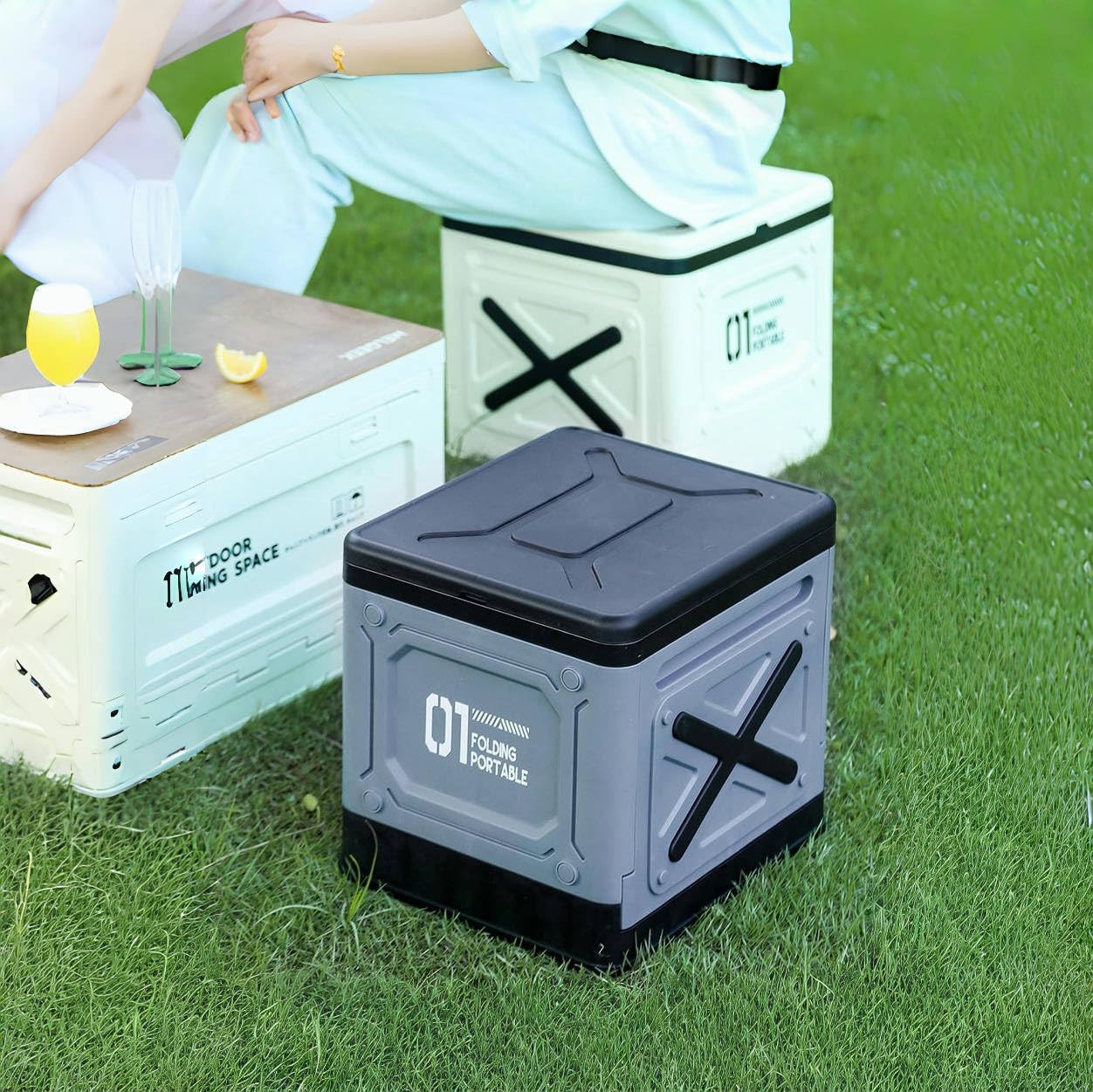 Collapsible portable toilet, car storage box, emergency toilet for camping road trips (off-white)