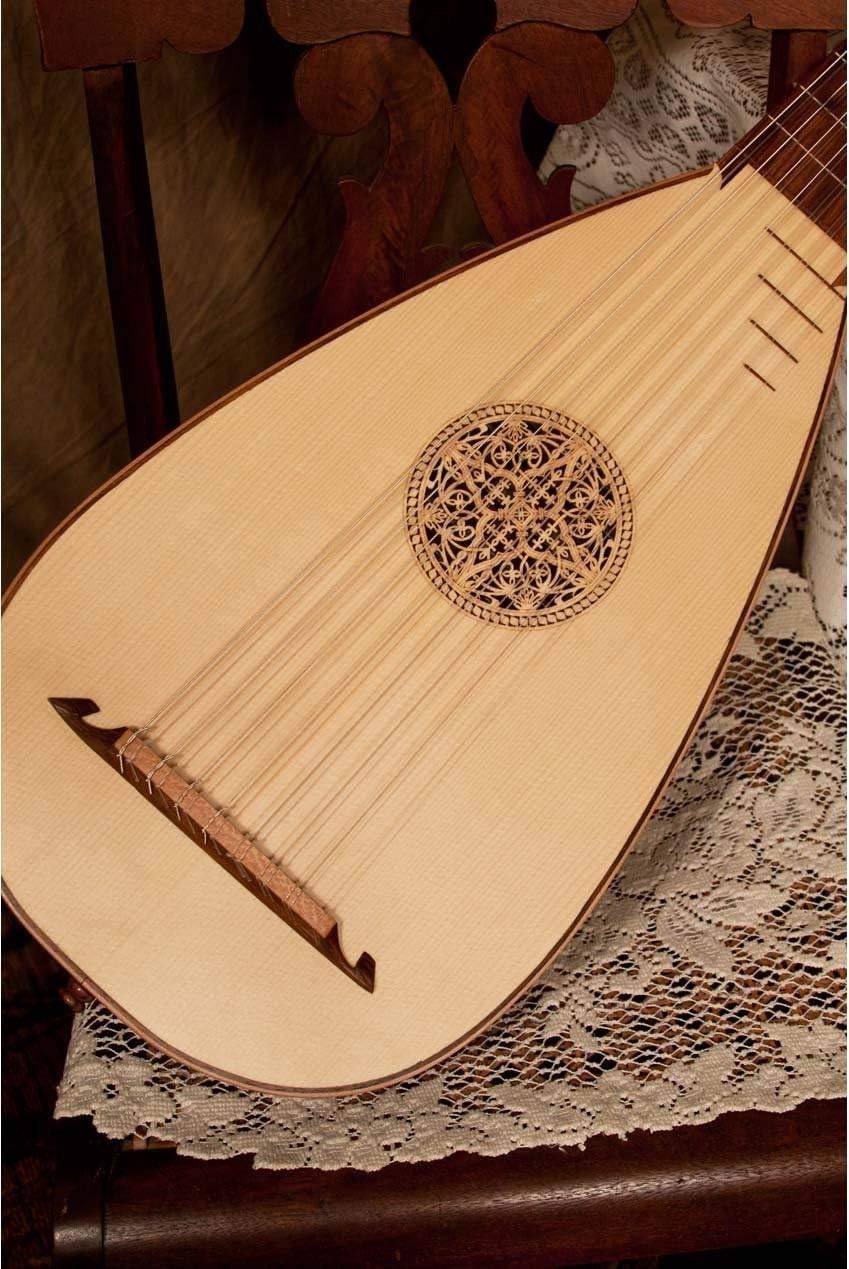Includes: Roosebeck 8-Course Travel Lute W/Padded Gig Bag + Roosebeck 8-Course Lute String Set