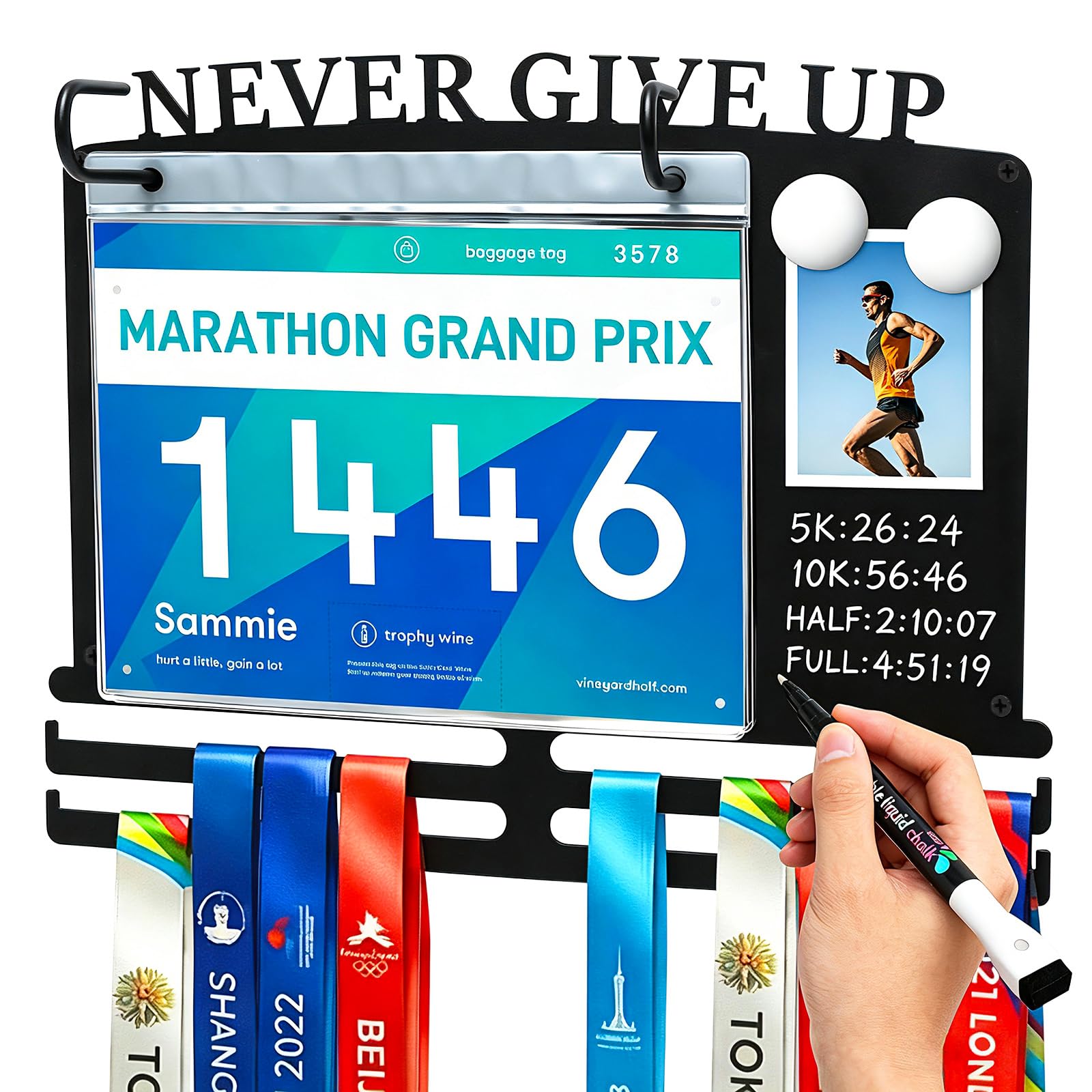 Medaillenhalter, Medaillenaufbewahrung mit 10 Startnummern, Aufhänger Edelstahl für 50+ Medaillen, Marathon Medal Hanger Laufen Regal für Sportler