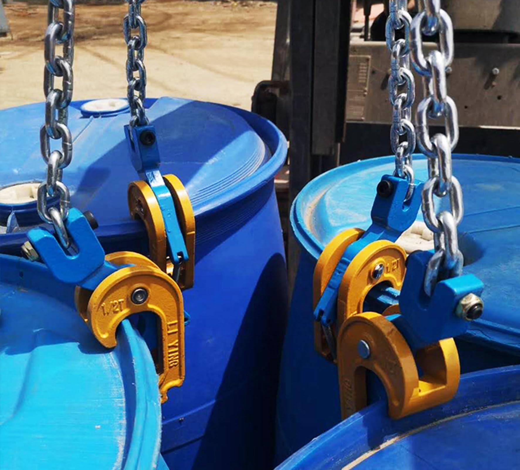 Sollevatore per carrelli elevatori, capacità 2T, con 4 ganci, ideale per sollevare barili in metallo e plastica in ambienti industriali
