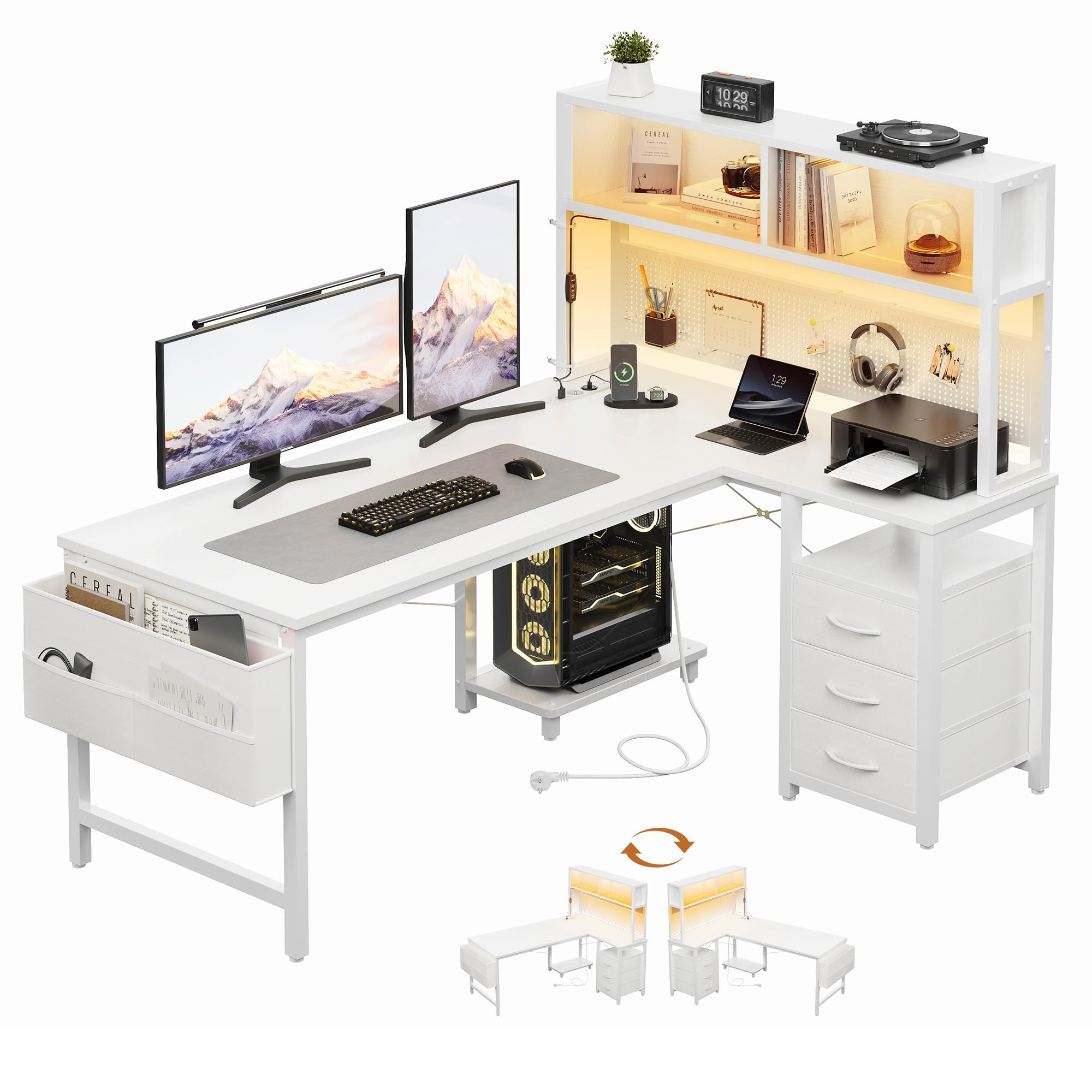 YOUDENOVA Scrivania Angolo a L Reversibile Scrivania Gaming con Pannello Forato e Mensola, Tavolo da Lavoro con LED, Presa e USB, 3 Cassetti per Working e Videogiochi 135x100 cm Bianco
