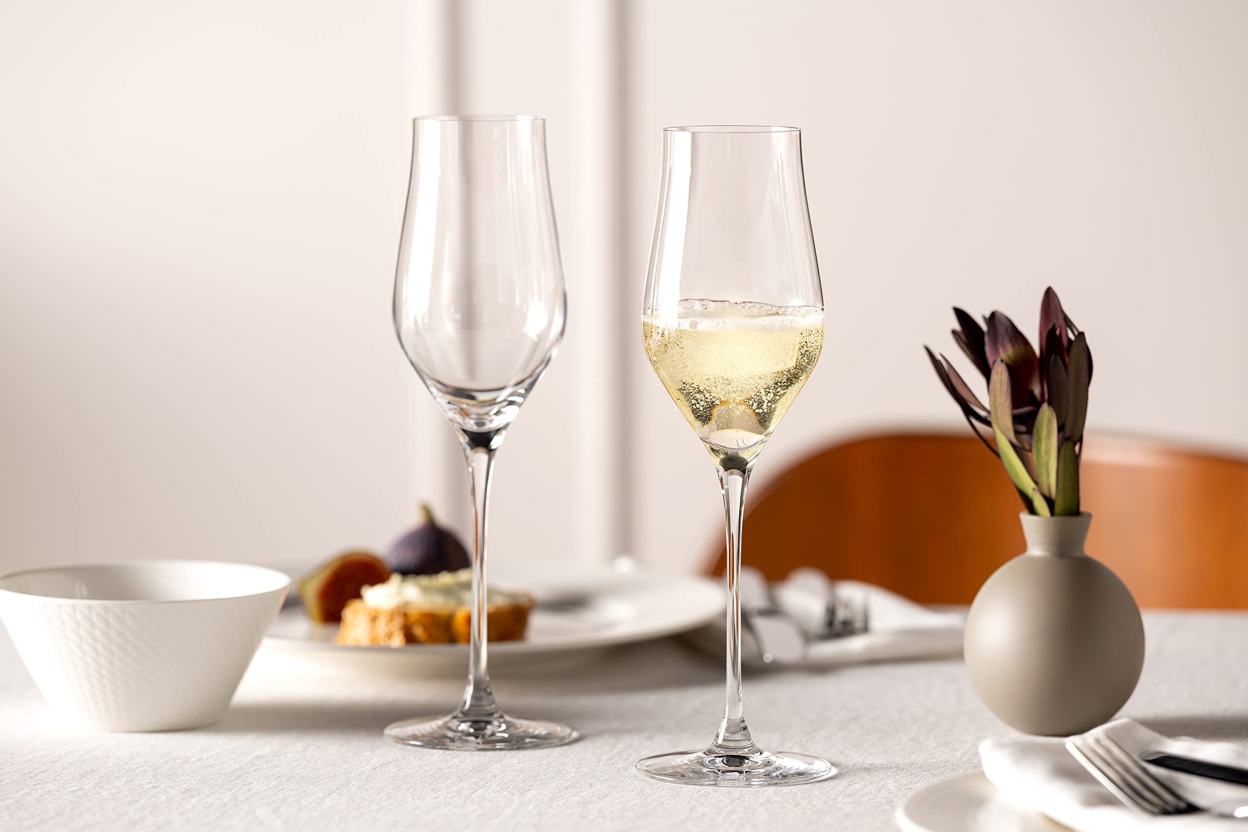 LEONARDO HOME Brunelli Sekt-Gläser 6er Set • spülmaschinenfeste Prosecco-Kelche • Champagner-Glas mit gezogenem Stiel • Schaum-Wein Gläser • 340 ml • 066408