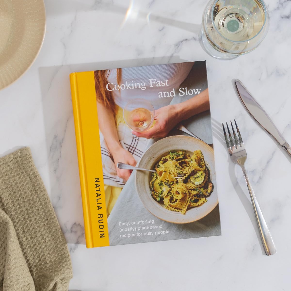 Cooking Fast and Slow: The Instant Sunday Times Bestseller. Easy, Comforting, (Mostly) Plant-based Recipes for Busy People