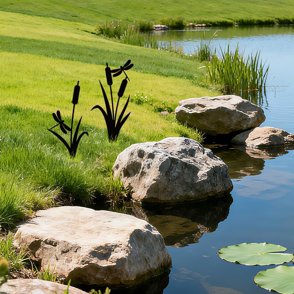 WADORN 2Pcs Cattail Reeds & Dragonfly Metal Decorative Garden Stakes, Black Cattails Silhouette Outdoor Statues Rustic Garden Ornament Gifts Yard Art Decor Stakes for Outdoor Backyard Lawn Walkways