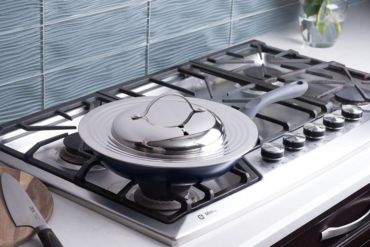 Stainless Steel Universal Lid with Adjustable Steam Vent, Fits All 7 Inch to 12 inch Pots and Pans - Replacement for Frying Pan Cover and Cookware Lids