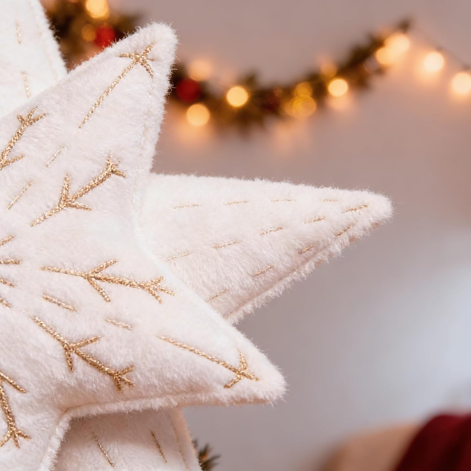 Felt Star Christmas Tree Topper 8.7" x 8.7" (22 x 22 cm) – Soft White Tree Top Star Decoration, Lightweight Scandinavian Farmhouse Holiday Decor, Cozy Felt Christmas Tree Topper