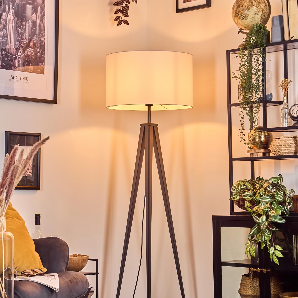 HOFSTEIN Stehleuchte Flemming, Stehlampe aus Metall/Stoff in Schwarz/Weiß, Leuchte im Boho-Style, skandinavisches Design (Ø 50 cm), Höhe 162 cm, mit Fußschalter, 1 x E27, ohne Leuchtmittel