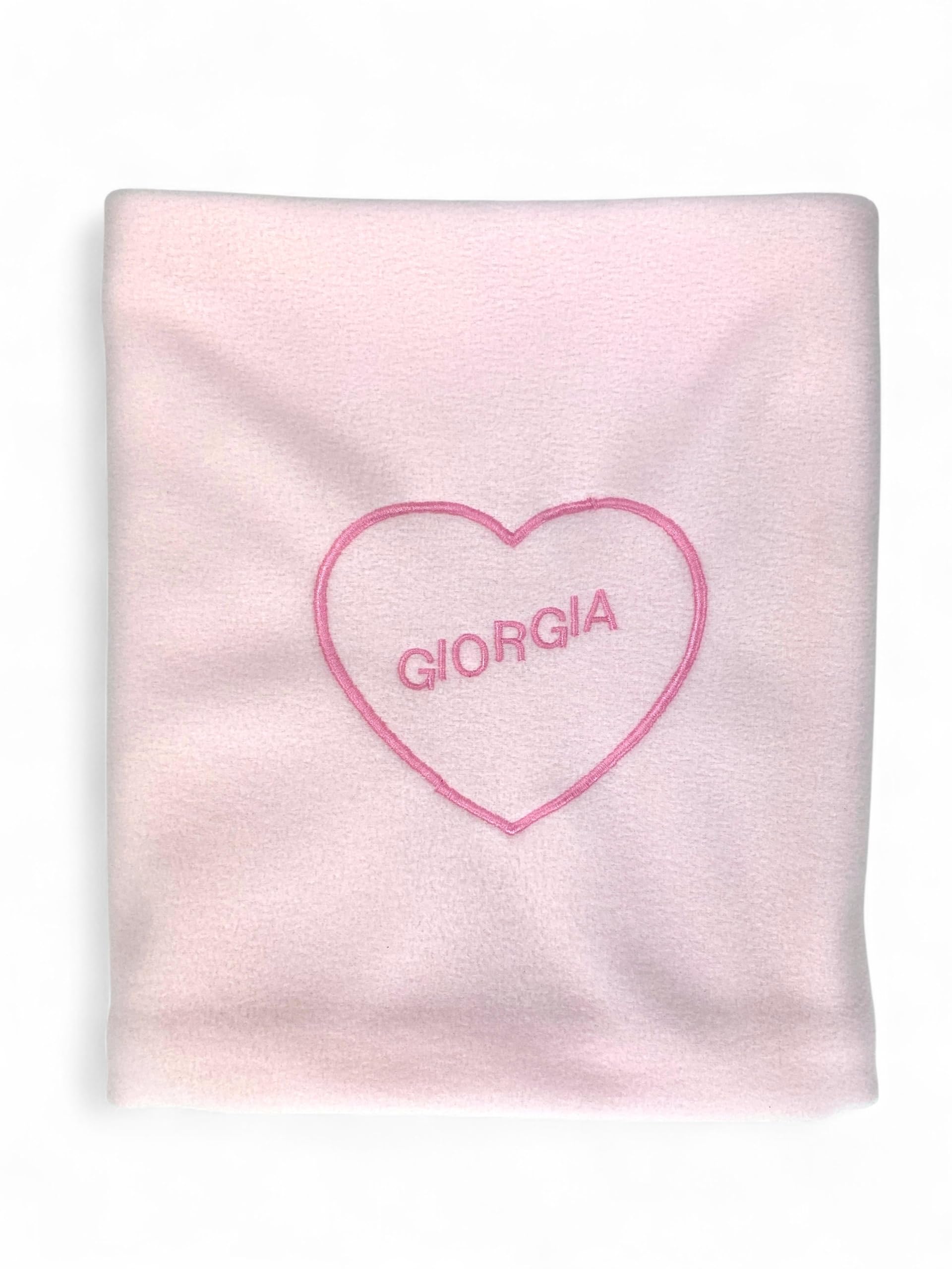 Tex family Manta polar personalizada con nombre – Corazón bordado – Niño y niña – Guardería cuna cuna recién nacido, suave Made in Italy – 140 x 100 cm, rosa