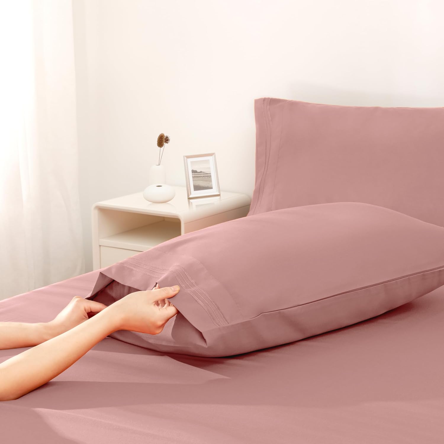 Horbaunal Dusty Pink Full Size Sheet Set - 6 Piece Luxury 1800 Thread Count Bedding Sheets & Pillowcases - 16 Inch Deep Pocket Microfiber Bedding Set - Soft & Wrinkle Bed Sheets - Image 4