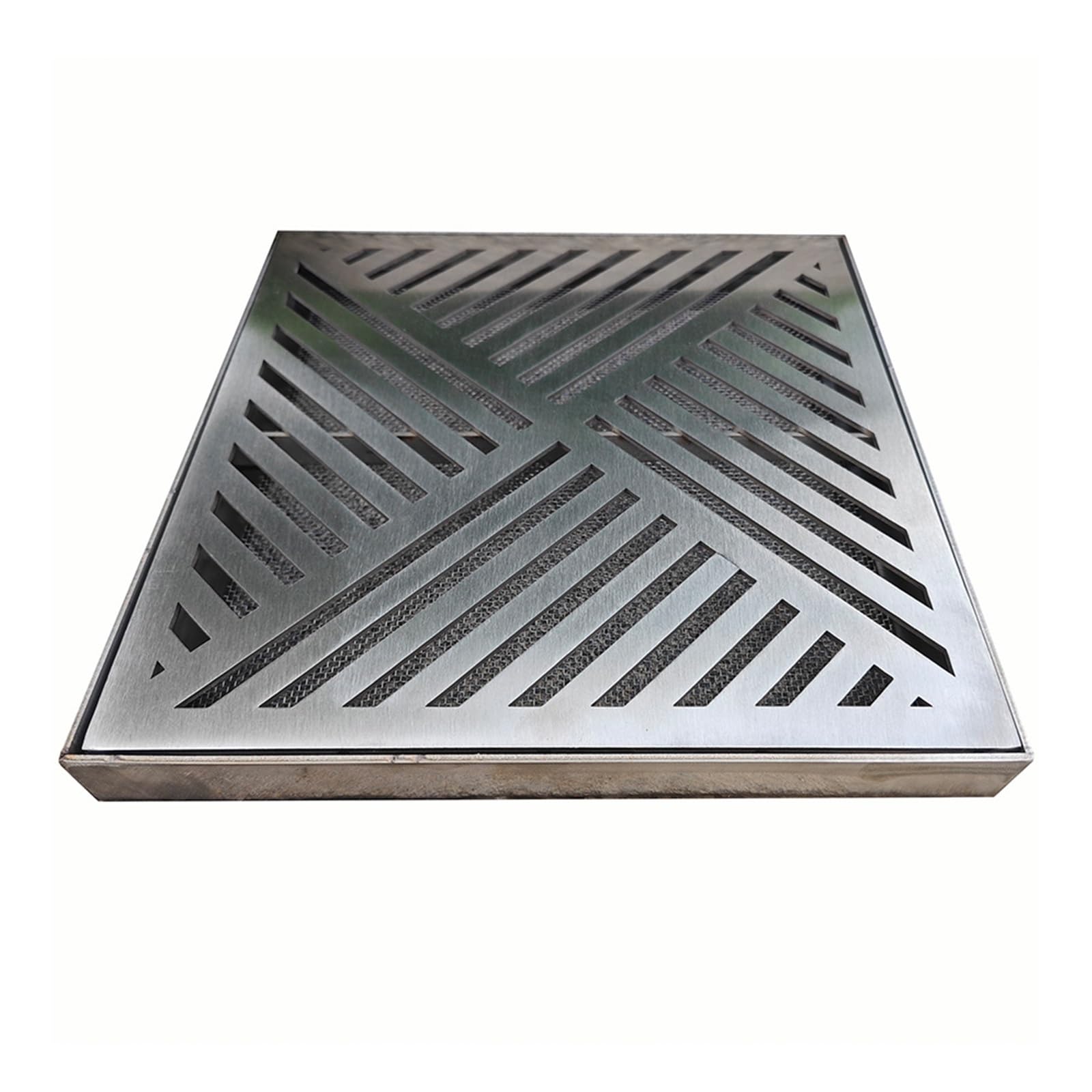 Grille de drainage pour patio et cour pour garder vos sols extérieurs au sec