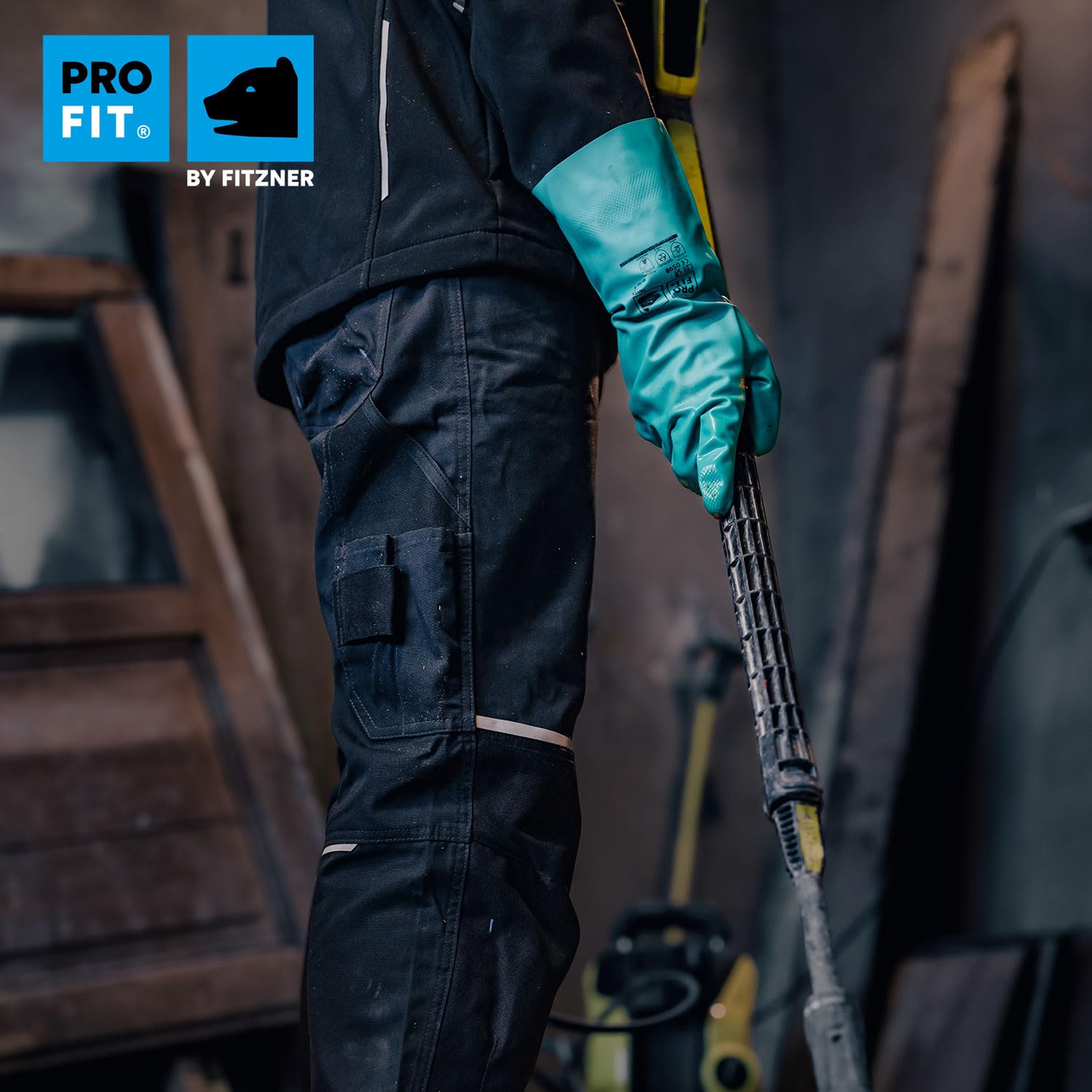 PRO FIT Nitril-Handschuh | zum Schutz vor Chemikalien | lange Handschuhe mit Stulpen | ohne Latex | Spülhandschuhe | Haushaltshandschuh