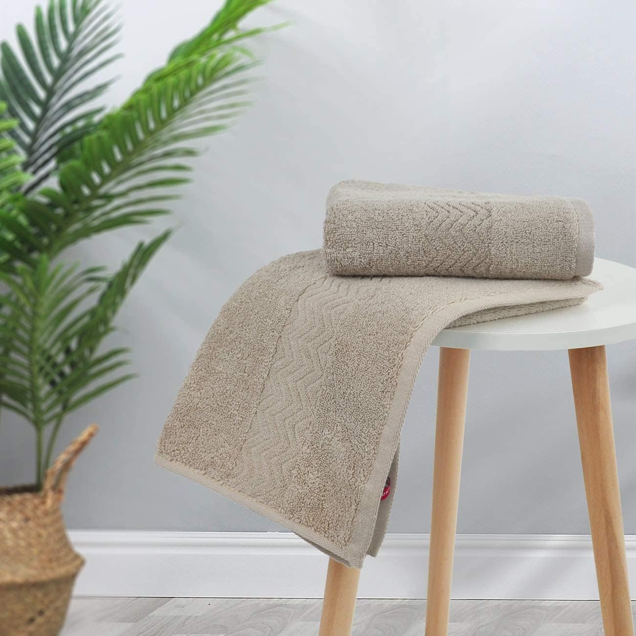 Cleanbear 100% Cotton Hand Towels for Bathroom, Ultra Soft and Highly Absorbent Face Towels 2-Pack, 13 x 28 Inch (Khaki) - Image 2