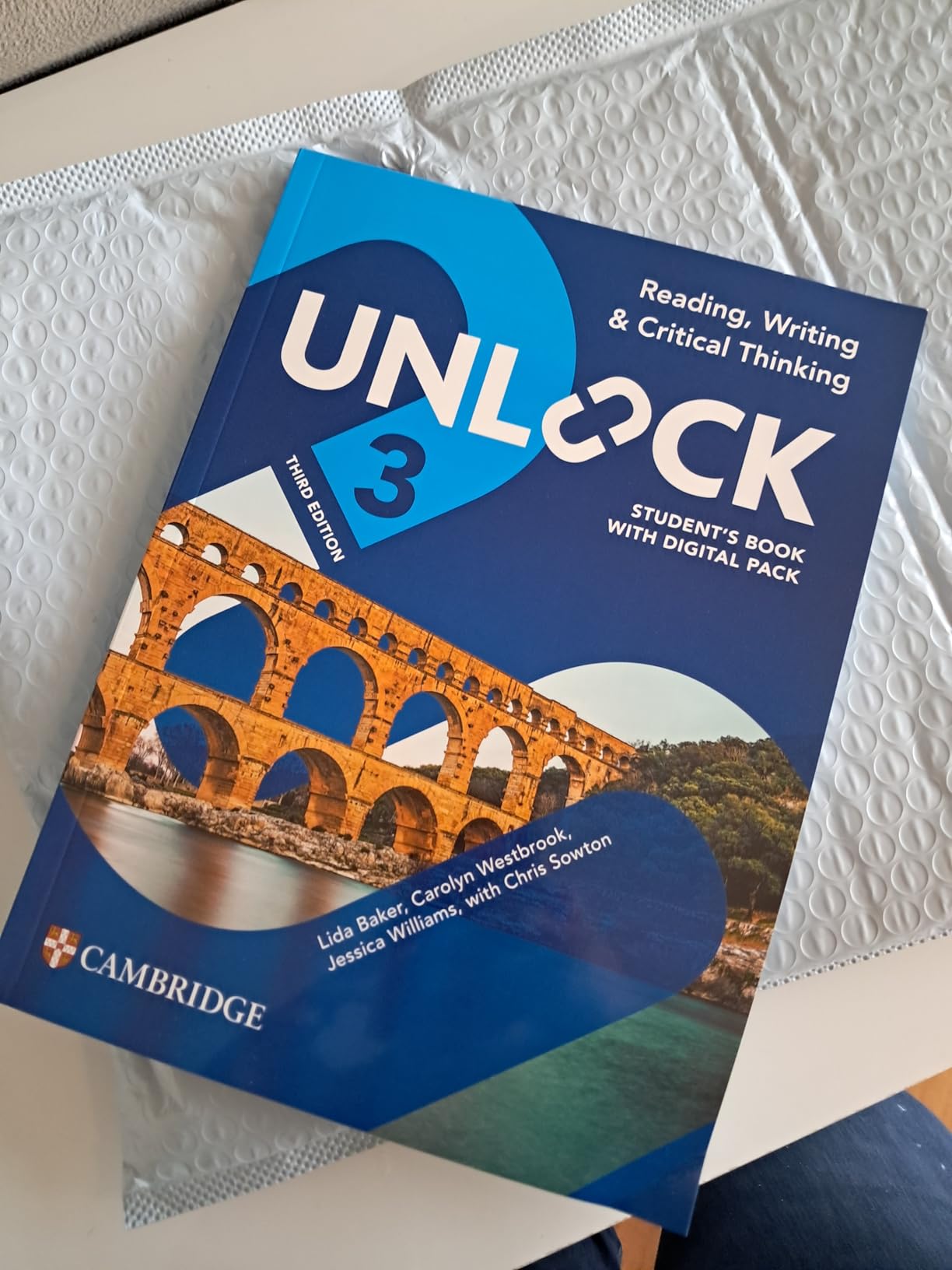 Amazon | Unlock Level 3 Reading, Writing and Critical Thinking Student ...