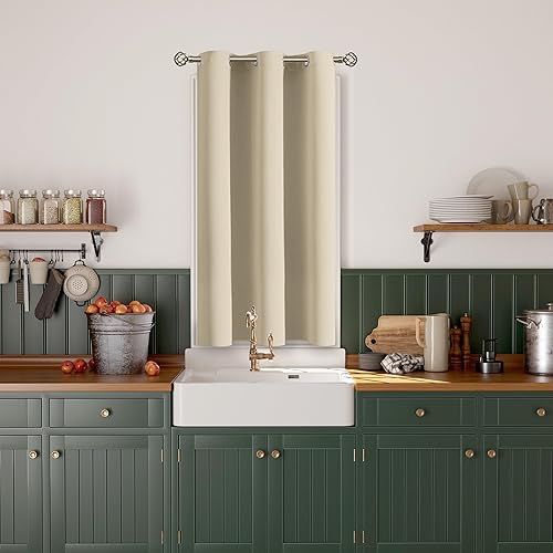 Miniatura 38 de BGment - Cortina para oscurecer habitaciones de 63 pulgadas de largo para dormitorio, cortina de ventana con bloqueo solar y aislamiento térmico
