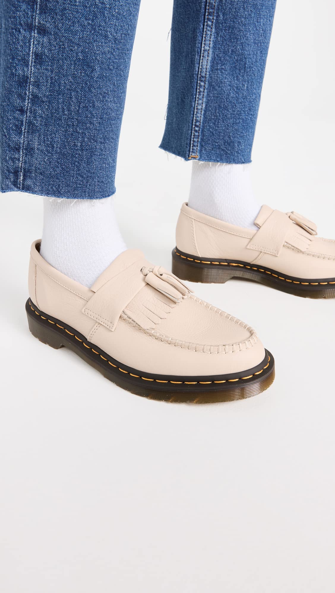 靴 SA Dr.Martens ADRIAN PARCHMENT BEIGE UK6 Adrian Women's Virginia Leather Tassel Loafers in Parchment