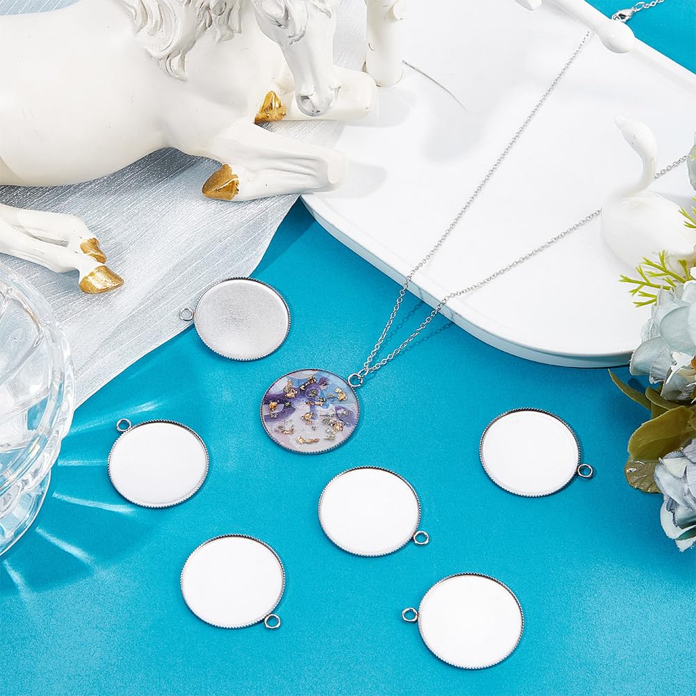 UNICRAFTALE 100 pcs 30mm 304 en Acier Inoxydable Pendentif Cabochon Paramètres Plat Rond en Acier Inoxydable Couleur Cabochon Paramètres Plateaux Blancs Balancent Charmes 36x31x2mm