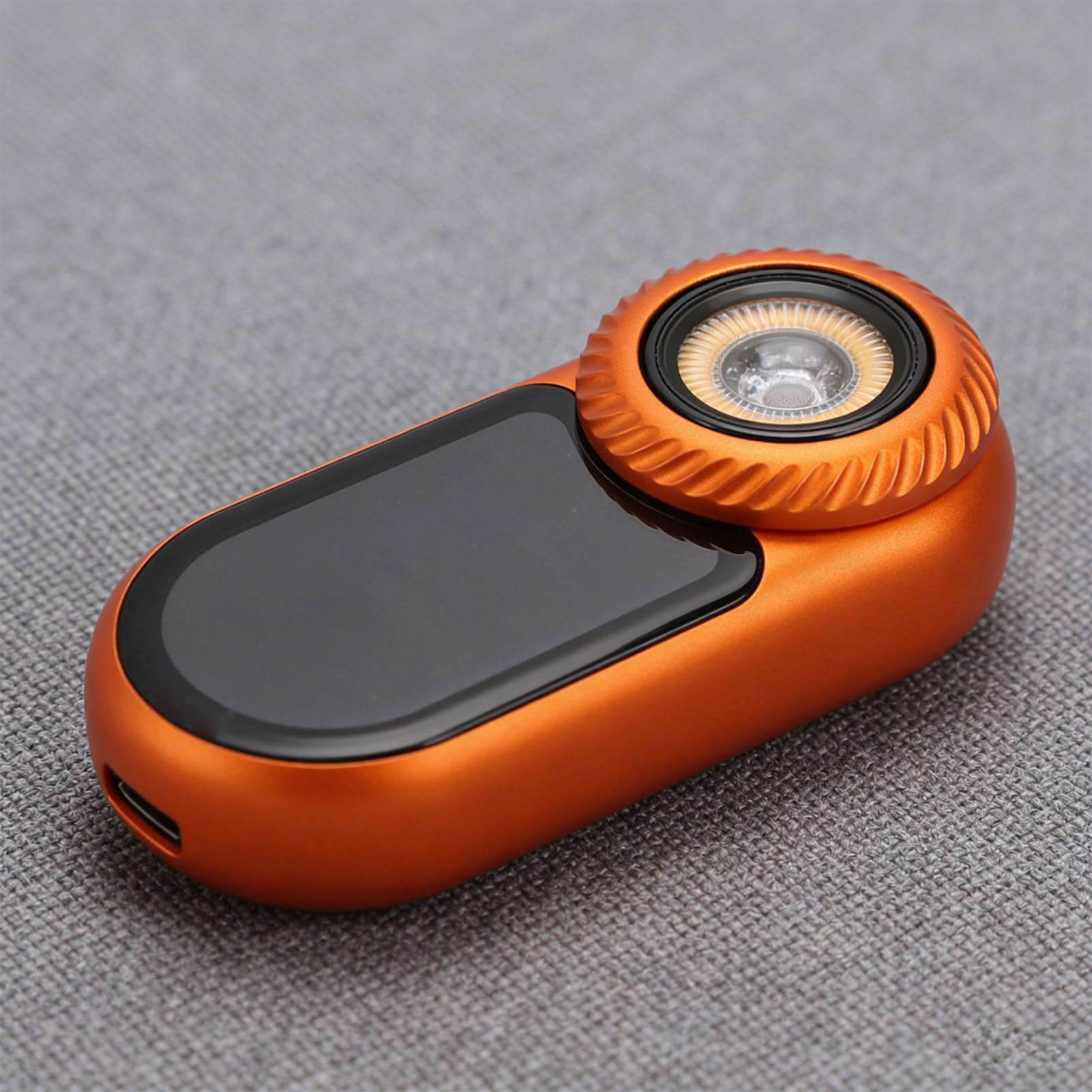 Piccola e Potente Torcia LED Ricaricabile con Display con RGB per Divertimento e Gioco, Ideale per Viaggi su Strada e Pause Veloci