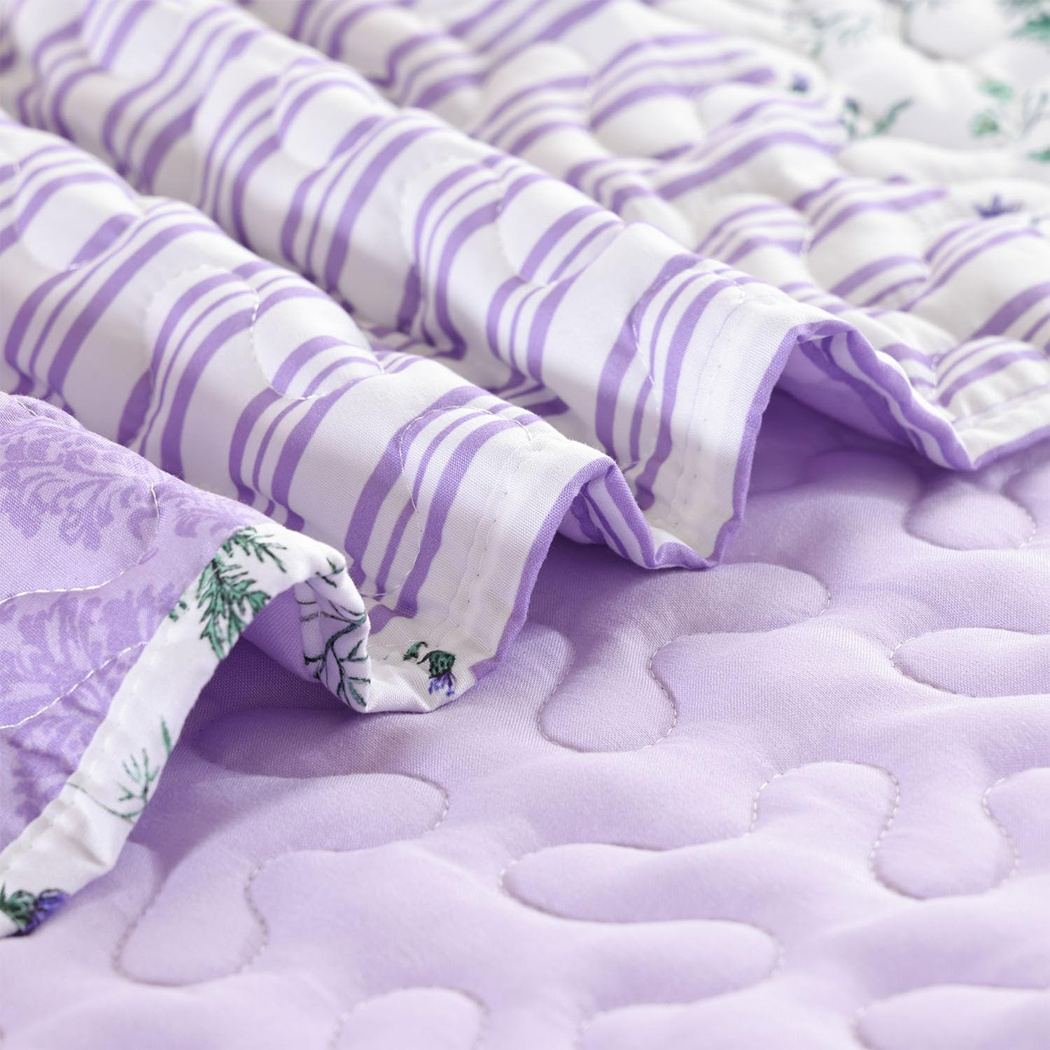 YIKUSH Quilt Sets Queen Size Floral Quilt Set 3 Pieces Bedding Set Bedspreads Purple Comforter Blanket with 2 Pillow Cases- Ultra Soft Floral Coverlet with Printed Pattern 90in.x 90in - Image 5