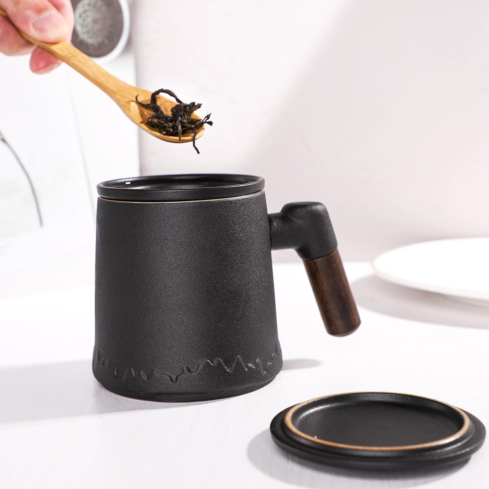 Teetasse mit Teesieb und Deckel 400ml Keramik Teebecher für grünen Tee Kaffeemomente (Schwarz)