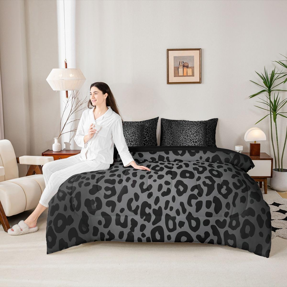 Feelyou Queen Size Black Leopard Bedding Set 7 Pieces Bed in a Bag, Cheetah Bedding Set with Sheets, Animal Print Bed Sets with Comforter, Fitted Sheets, Flat Sheets, Pillow Shams and Pillowcases