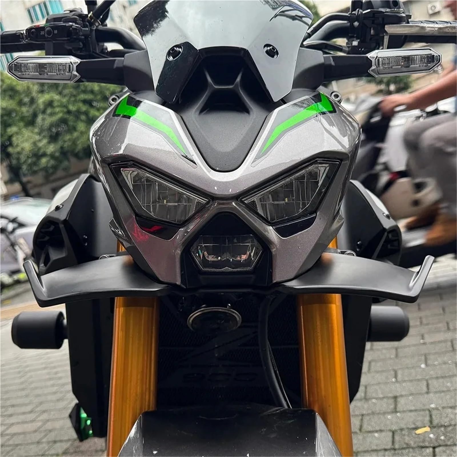 Front Bumper Splitter dachowy Pasuje do Kawasaki Z 900 SE Z900SE 2025 Z900 Przedni dyfuzor aerodynamiczny skrzydło przedni spojler