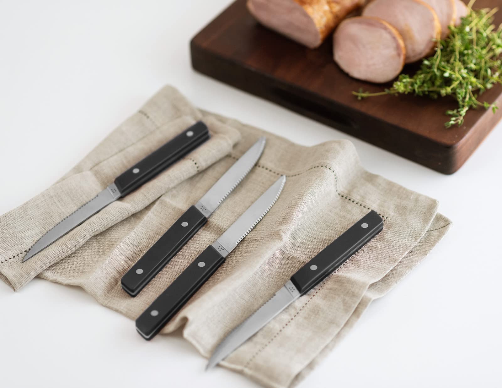 Amazon.com: Misen Steak Knives Set of 4 - Precision Serrated Blades for  Effortless Dining - Stainless Steel - Superior Cuts with Four Steak Knives  Handles - Black: Home & Kitchen