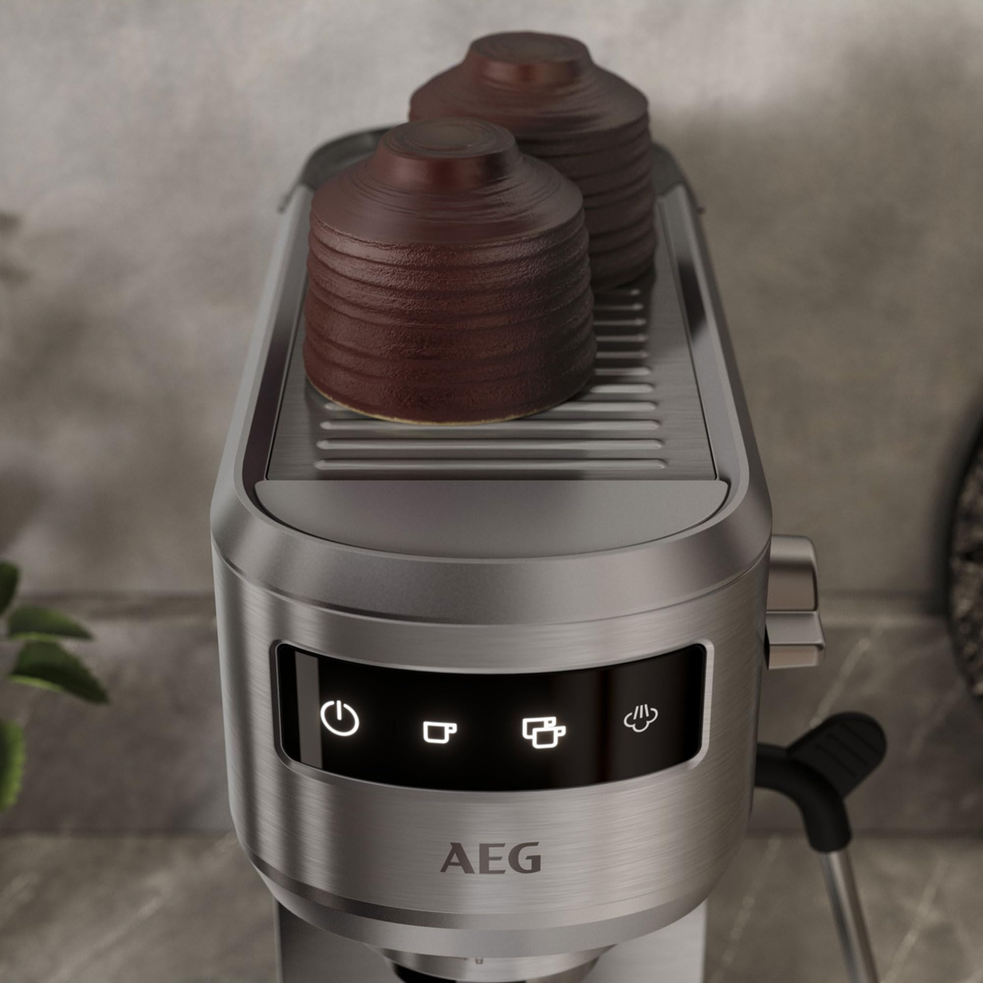 AEG Cafetera Espresso Compacta EC6-1-6ST, 15 Bares, Café Molido y Monodosis, Pantalla Táctil, Espumador de Leche, Depósito 1L, Apagado Automático, Inox