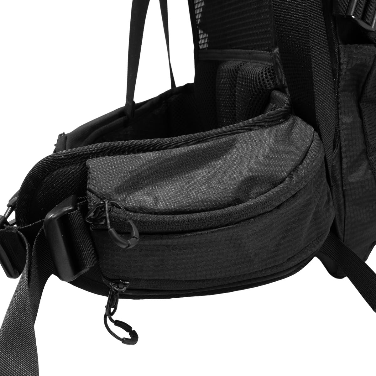 GymBeam Mochila de Trekking 40 l: Mochila compacta para Senderismo con Sistema de ventilación, 9 Bolsillos, Funda Impermeable integrada y Elementos Reflectantes., Schwarz