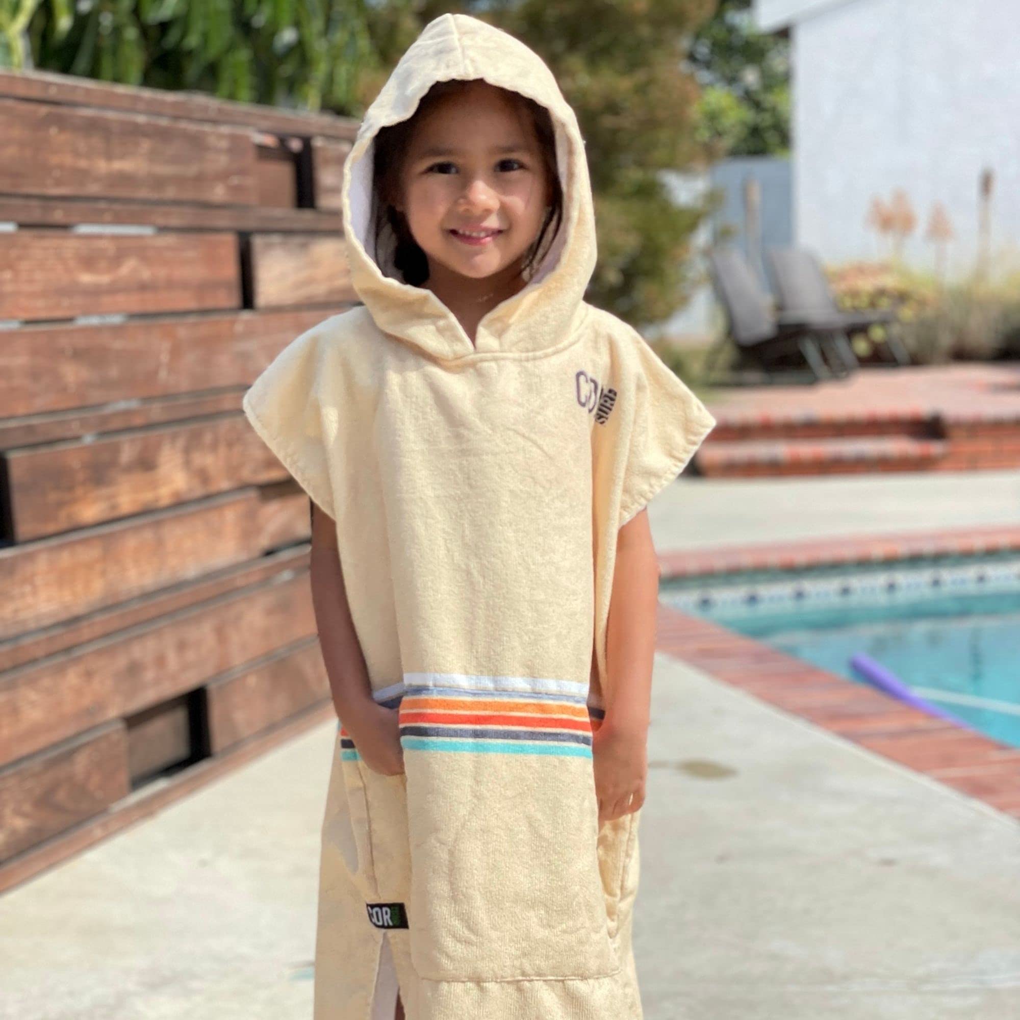 COR Surf Poncho Toalla para Niño y Niña | Albornoz Piscina, Playa Microfibra | Edades 3-10 (Sande)