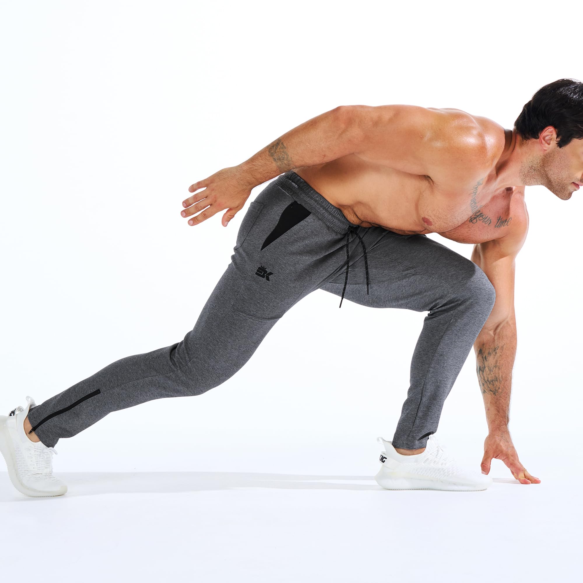 BROKIG Fitness Jogginghose Herren Lang mit Patchtasche, Gym Baumwolle Trainingshose Sporthose Herren Lang Slim Fit Hose