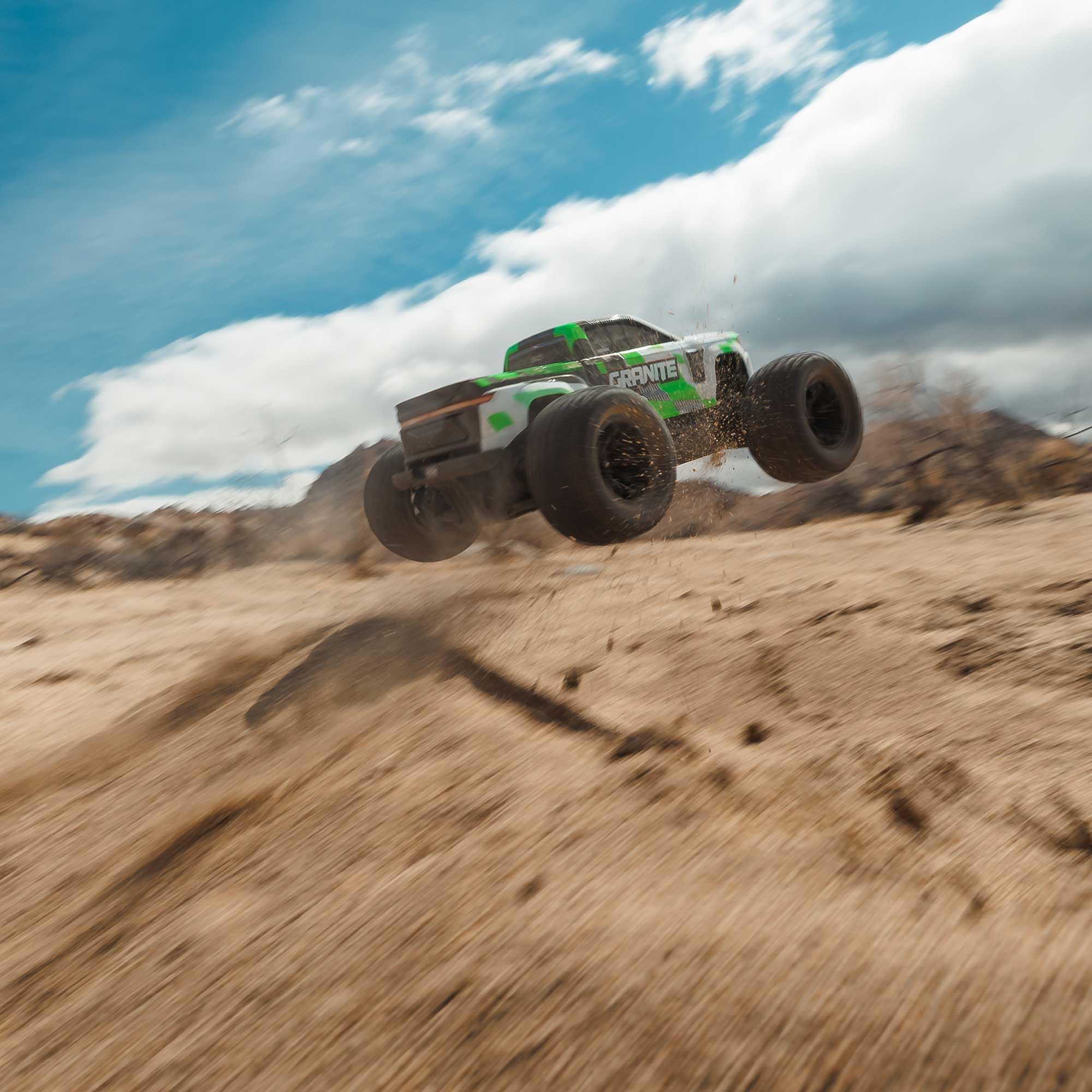 ARRMA 1/10 Granite 4X4 RTR Brushed Monster Truck Green ARA4202V4T1 Car