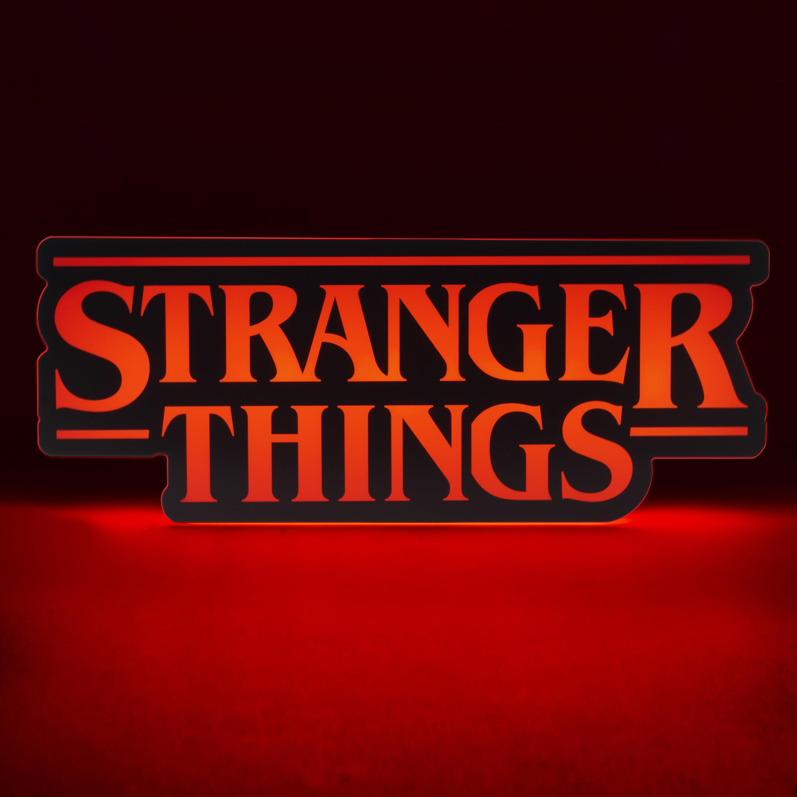 Lampe Logo Stranger Things, Largeur 30 cm (11,8"), Lampe Murale ou de Bureau, Alimentation USB ou Piles, Modes Lumière Phase & Pulsation, Produit Officiel Netflix | Paladone