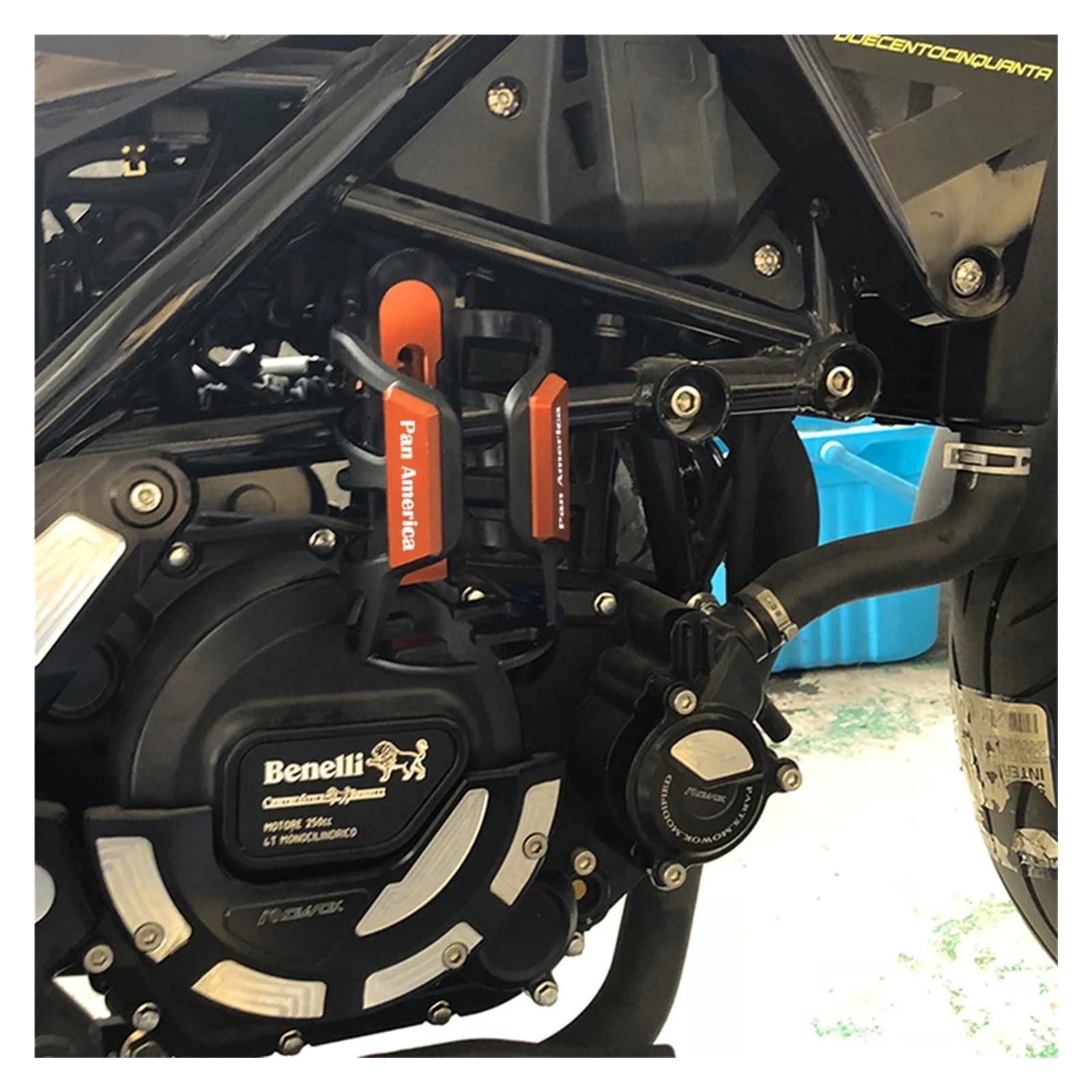 Portaborraccia per moto Per HARLEY PAN AMERICA 1250 PA1250 PAN 1250 2023 Nuovo Supporto Per Portabicchieri Per Bottiglia D'acqua Per Bevande CNC Per Moto(1)