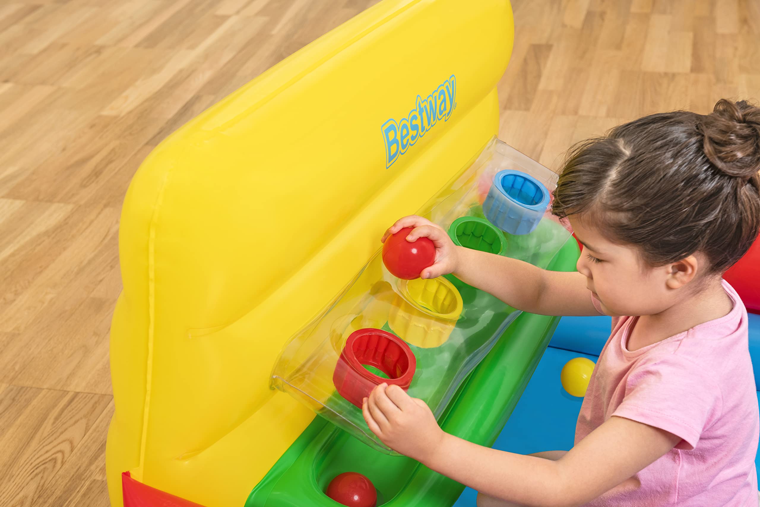 41" x 37" x 24"/1.04m x 94cm x 61cm Sort N' Play Ball Pit