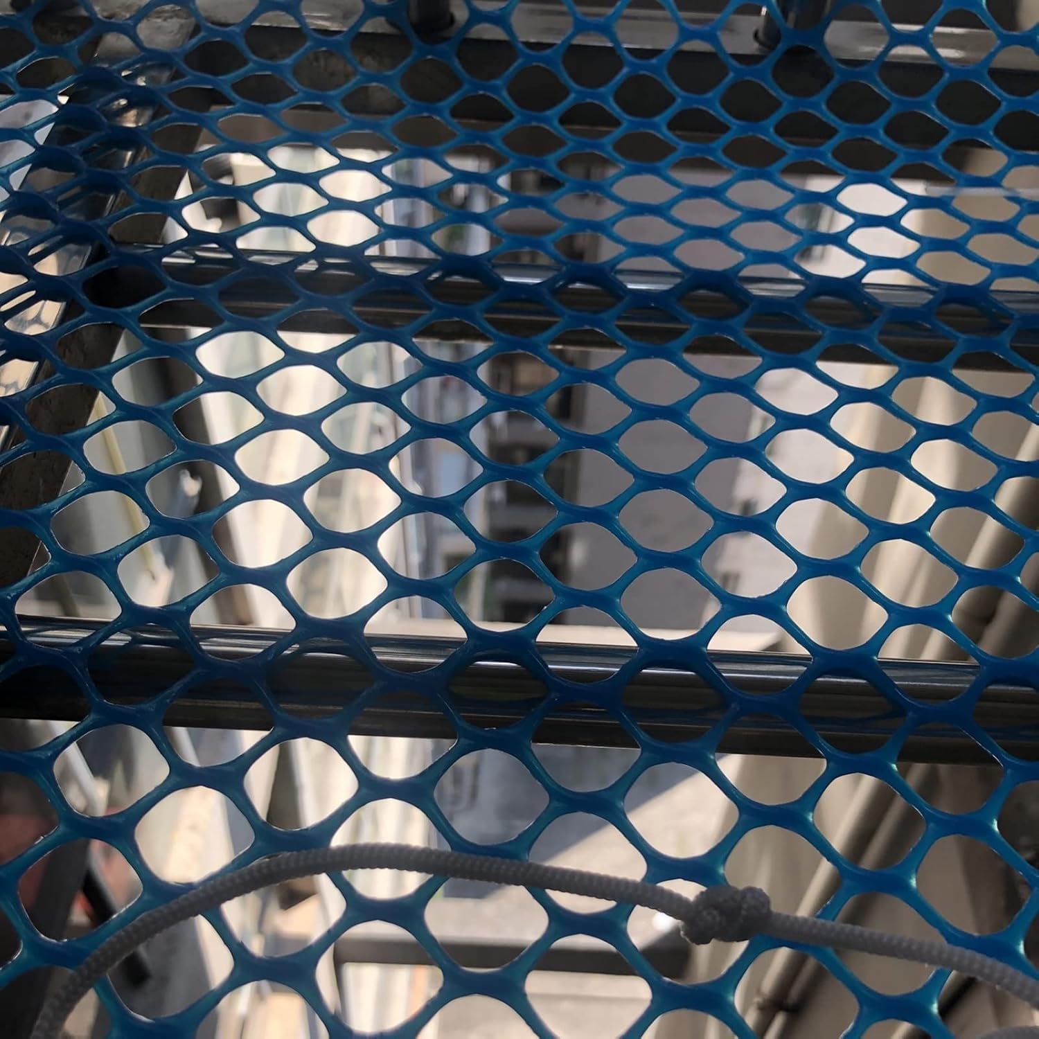 Rete per pollo in plastica blu con fori esagonali per pollame, giardino, patio, stagno, balcone, robusta e rete di sicurezza per bambini, 1,2 x 8 m