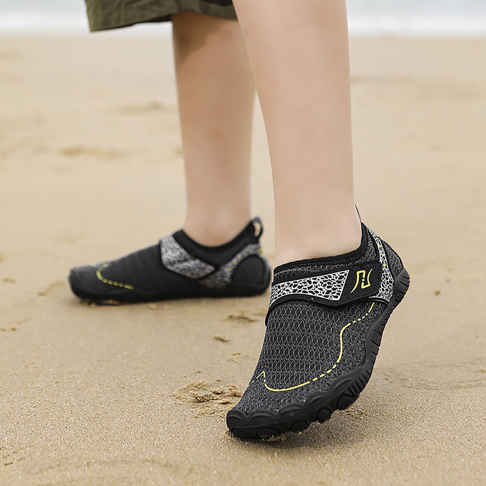 Chaussures Pieds Nus Barefoot Enfant Chausson De Gym Plage Chaussons Chaussure Eau D Chaussettes Piscine Fille Sandale Pied Nu Basket 34 Foot Beach Boys Enfiler Bebe 32 d'eau Sport Garcon 36 Crampons