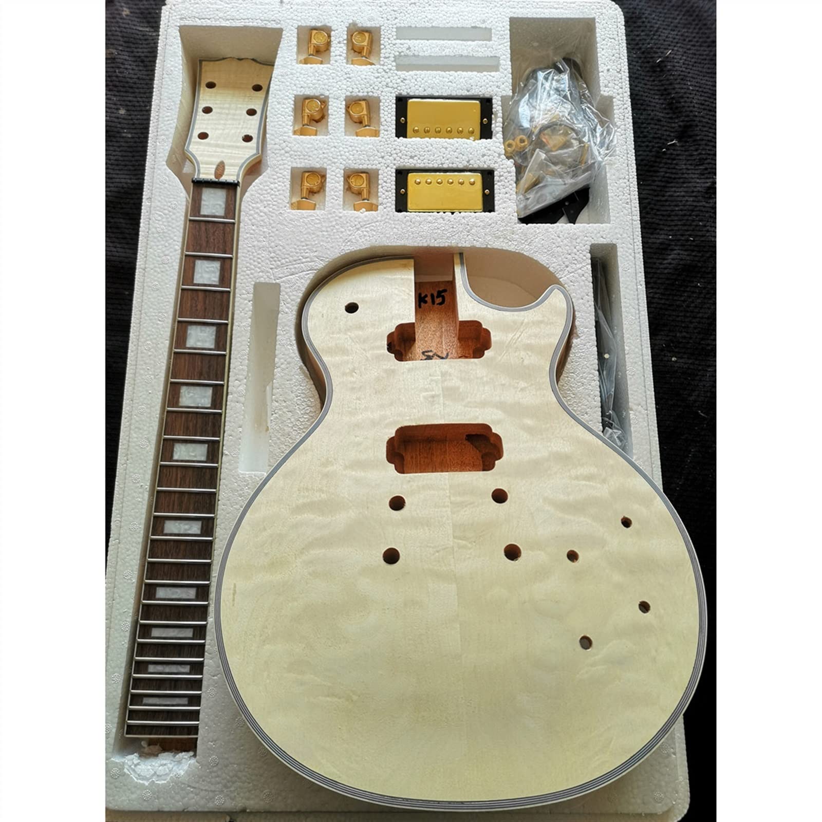 Profesjonalny zestaw do gitary elektrycznej Podstrunnica mahoniowa Okoume Body z palisandru Kompletne akcesoria do montażu gitary elektrycznej Zestaw gitarowy DIY