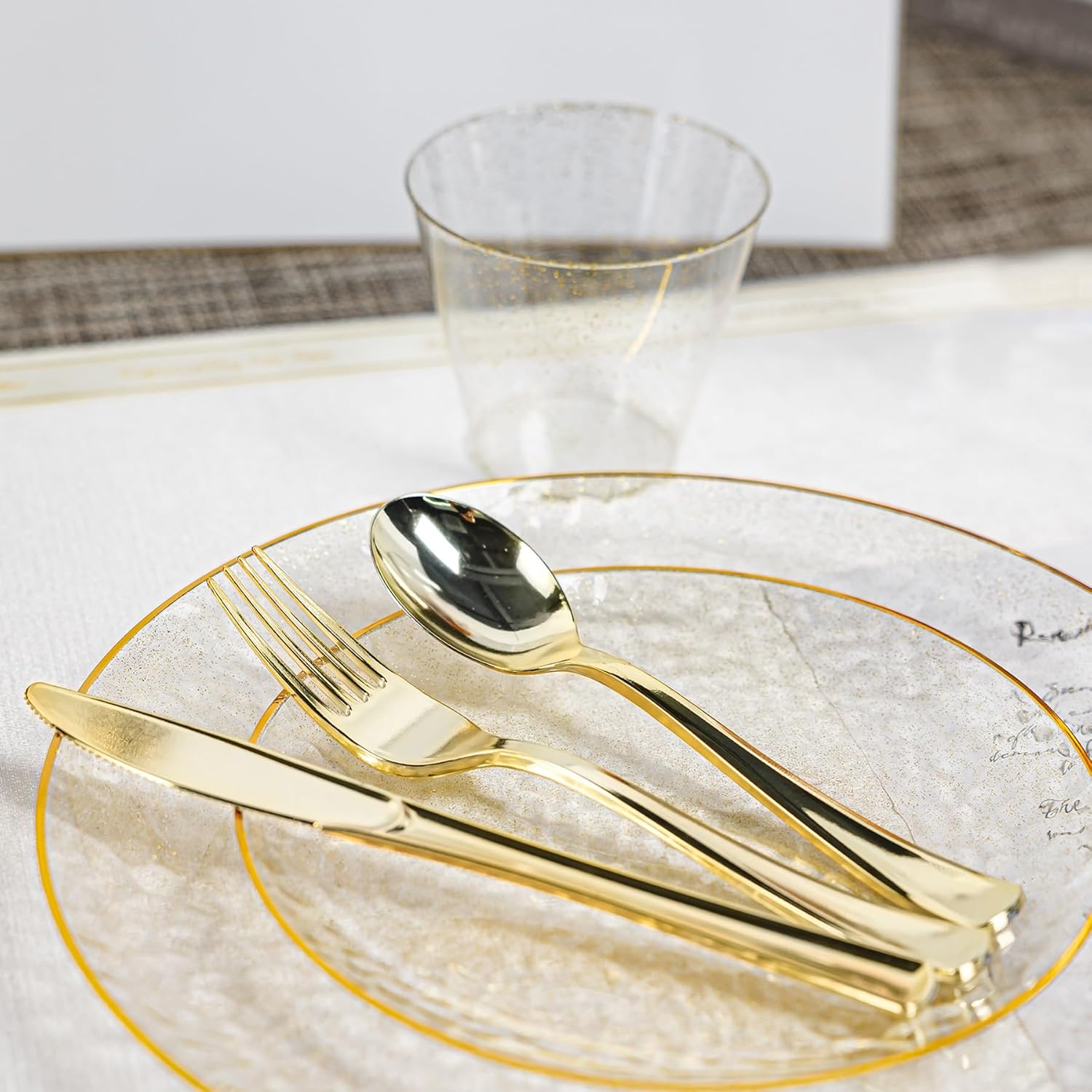 HOMIP 350 PCS Plastic Dinnerware Set (50 Guests), Clear Party Plates Include 50 Dinner Plate, 50 Dessert Plate, 50 Cups, 50 Gold Cutlery Set And Pefect for Party and Wedding