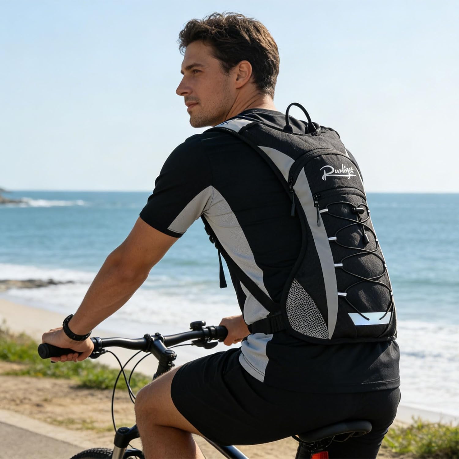 Runlight Lightweight Hydration Backpack,Running Vest for Women Men with 1.5L Water Bladder, Hydro Water Daypack for Running,Hiking,Cycling,Climbing,Biking