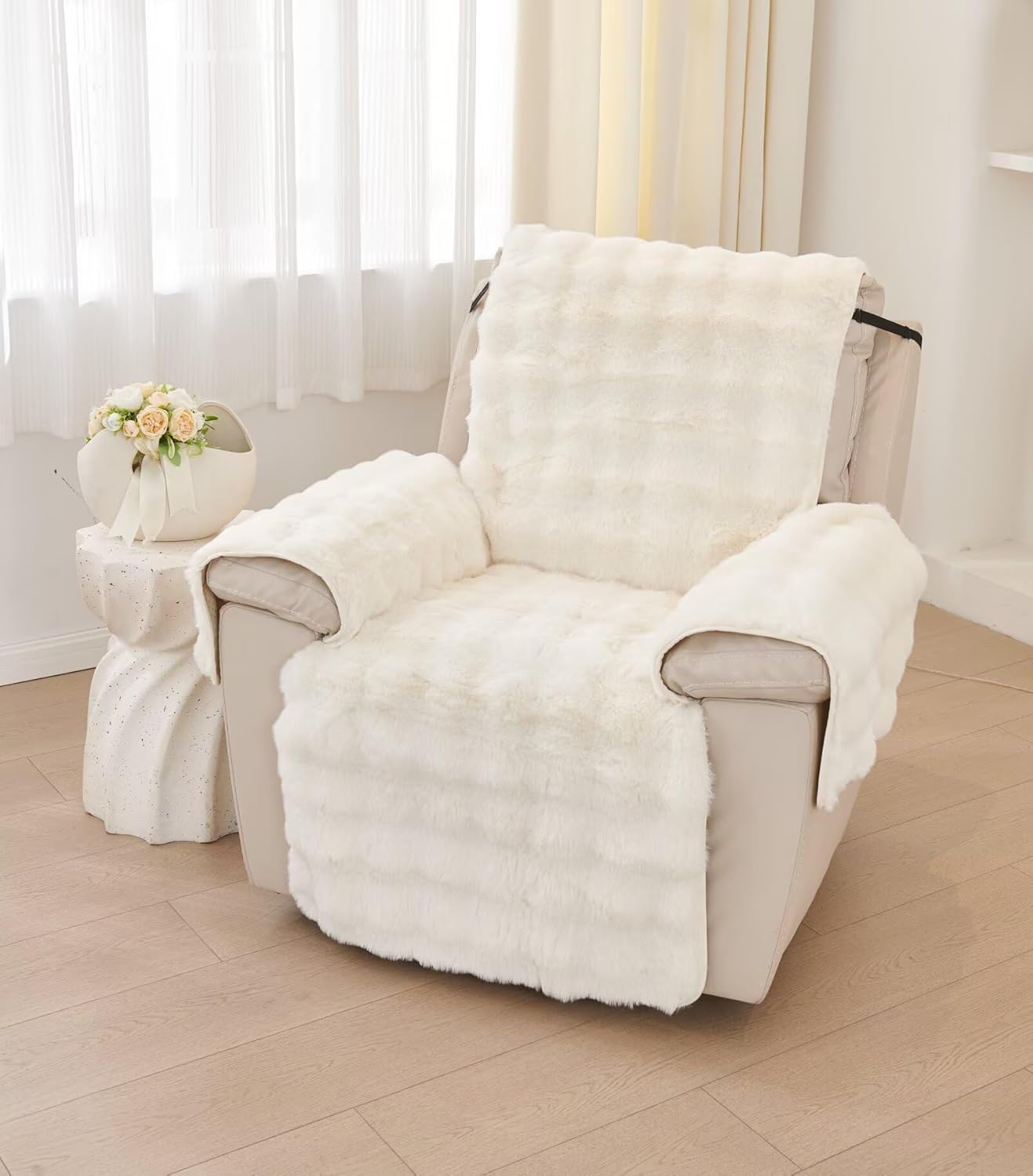 Recliner Chair Covers One Piece Faux Rabbit Fur Fluffy Recliner Slipcovers White Plush Lazy Boy Chair Cover Super Soft Warm Non Slip 23.6 Inches Reclining Sofa Cover with Anti-Slip Straps