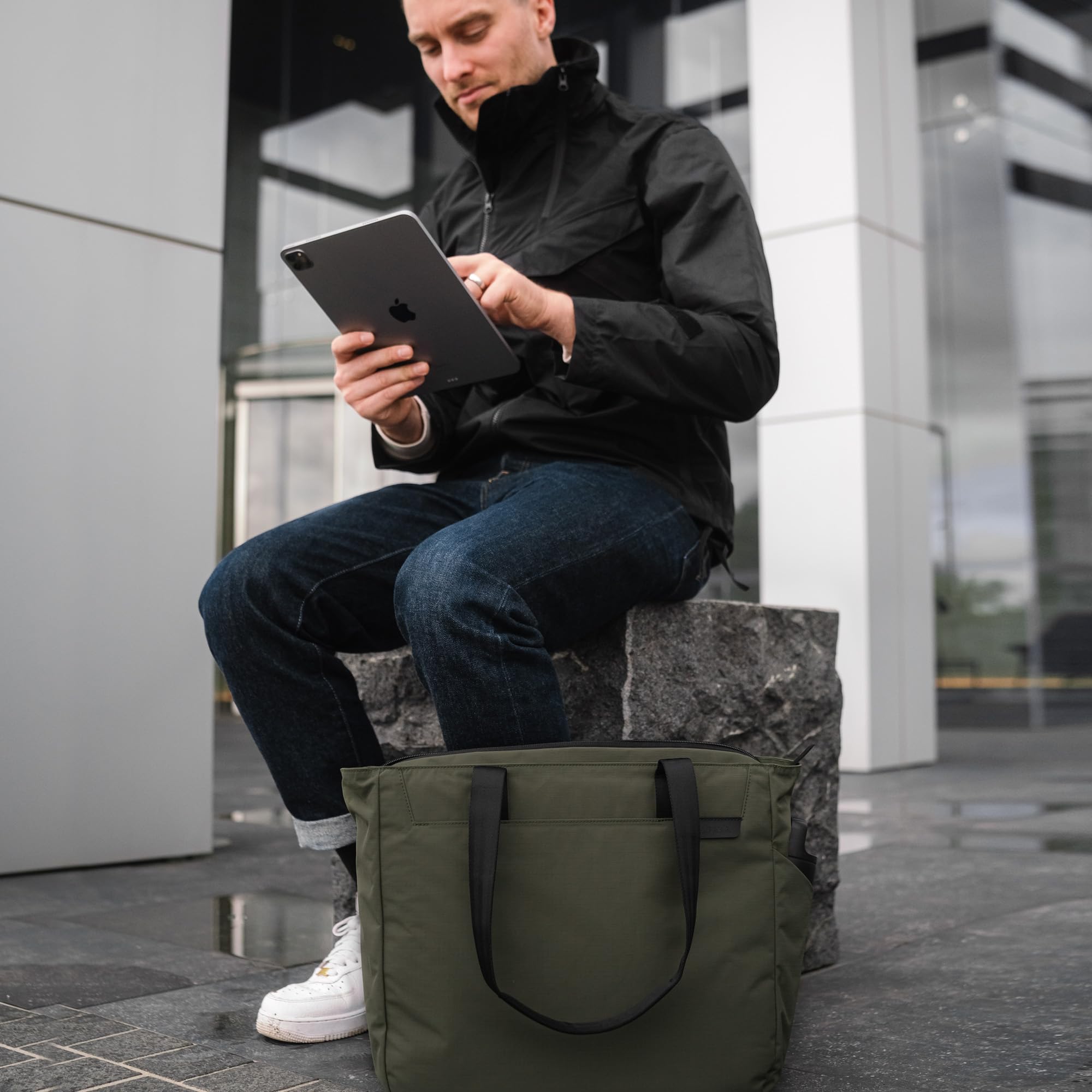 ALPAKA Metro Tote Bag, Handtasche Tragetasche mit Laptopfach, Wasserabweisende Arbeitstasche für 16'' Macbook Pro, mit Intergriert Schüsselanhänger, Weich Innenfutter, Seitentasche, Karabinerschlaufe