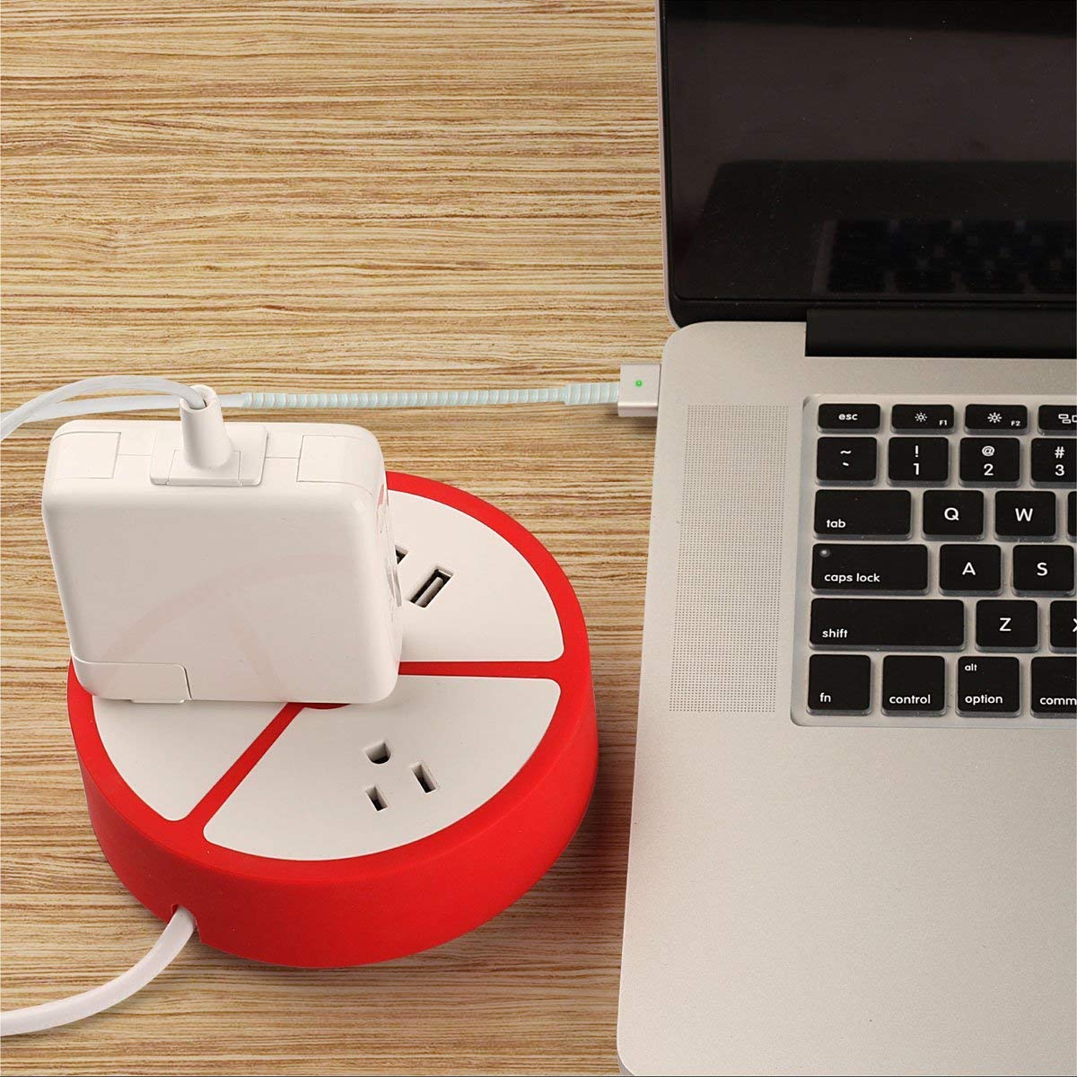 Amazon | MacBook Charger Cable Protector -充電ケープル保護