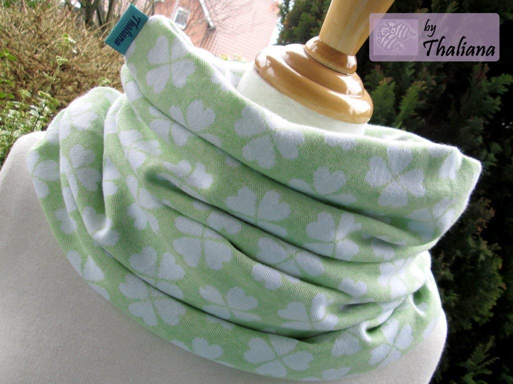 mintgrüner XL Loop-Schal aus Biojacquard Jersey mit Kleeblättern Glücksklee Biobaumwolle hellgrün Geschenk f. Geburtstag Muttertag