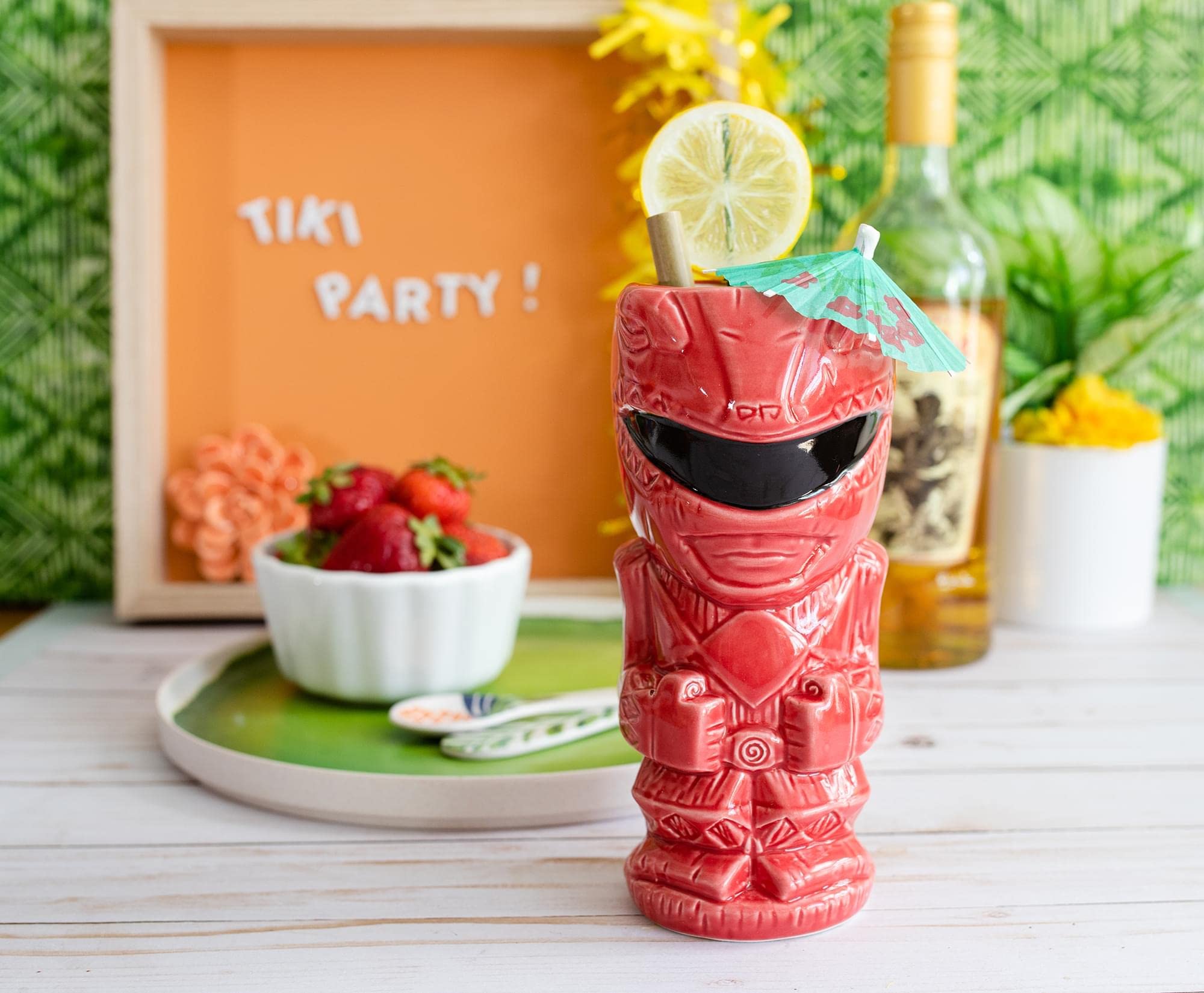 Geeki Tikis Power Rangers Red Ranger Keramiktasse | Fassungsvermögen: 473 ml
