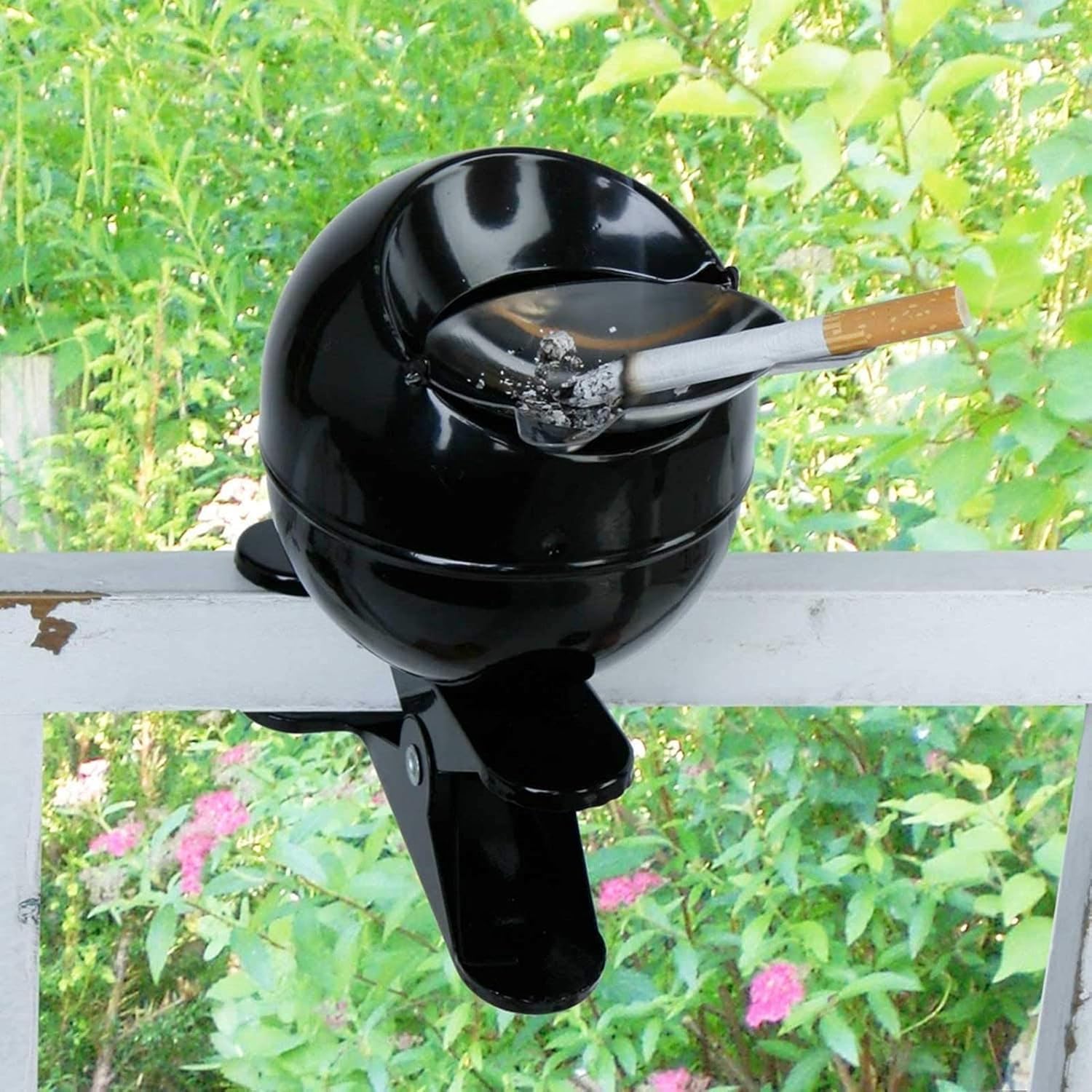 2 Pièces de Cendriers pour L'extérieur, Cendriers pour Le Jardin,Balcon Du Cendrier à Vent,Terrasse, pour Le Serrage,Coupe en Maille Storm avec Fonction de Serrage,en Plein Air,Clamp Mesh Cup,A