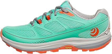topo running shoes canada