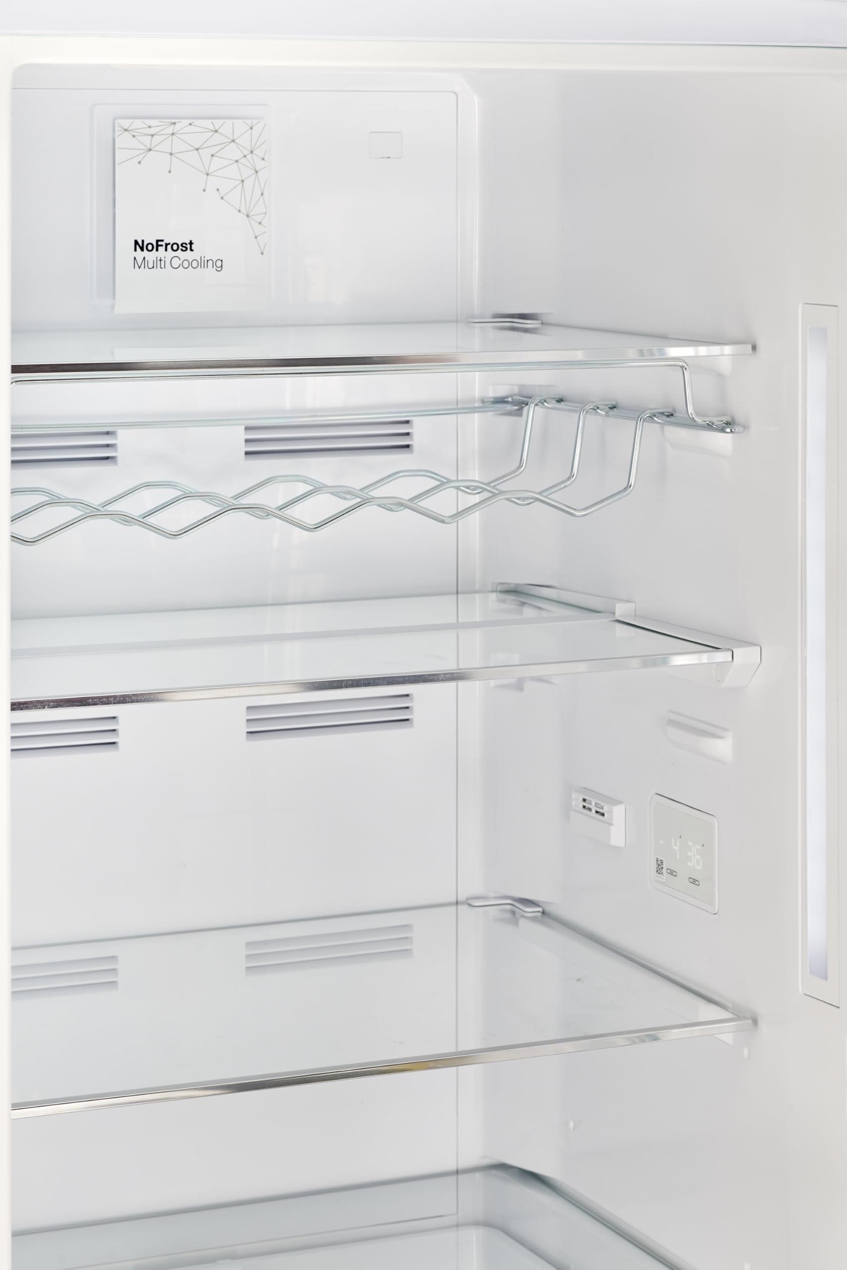 Unique Appliances Classic Retro 12 Cu.Ft. Bottom Freezer Refrigerator In Marshmallow White on Fridge.com - View 6