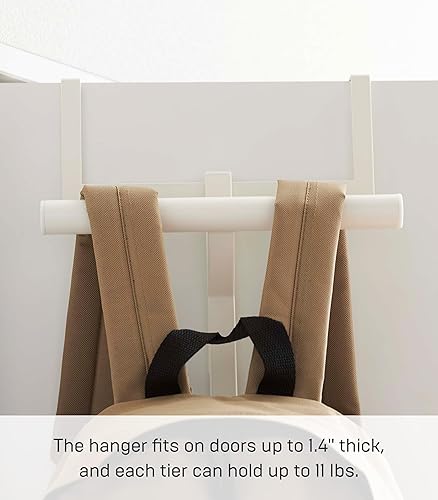Miniatura 5 de YAMAZAKI Home - Perchero de torre para colgar mochilas sobre la puerta del armario o dormitorio, estante de almacenamiento de dos niveles de metal,